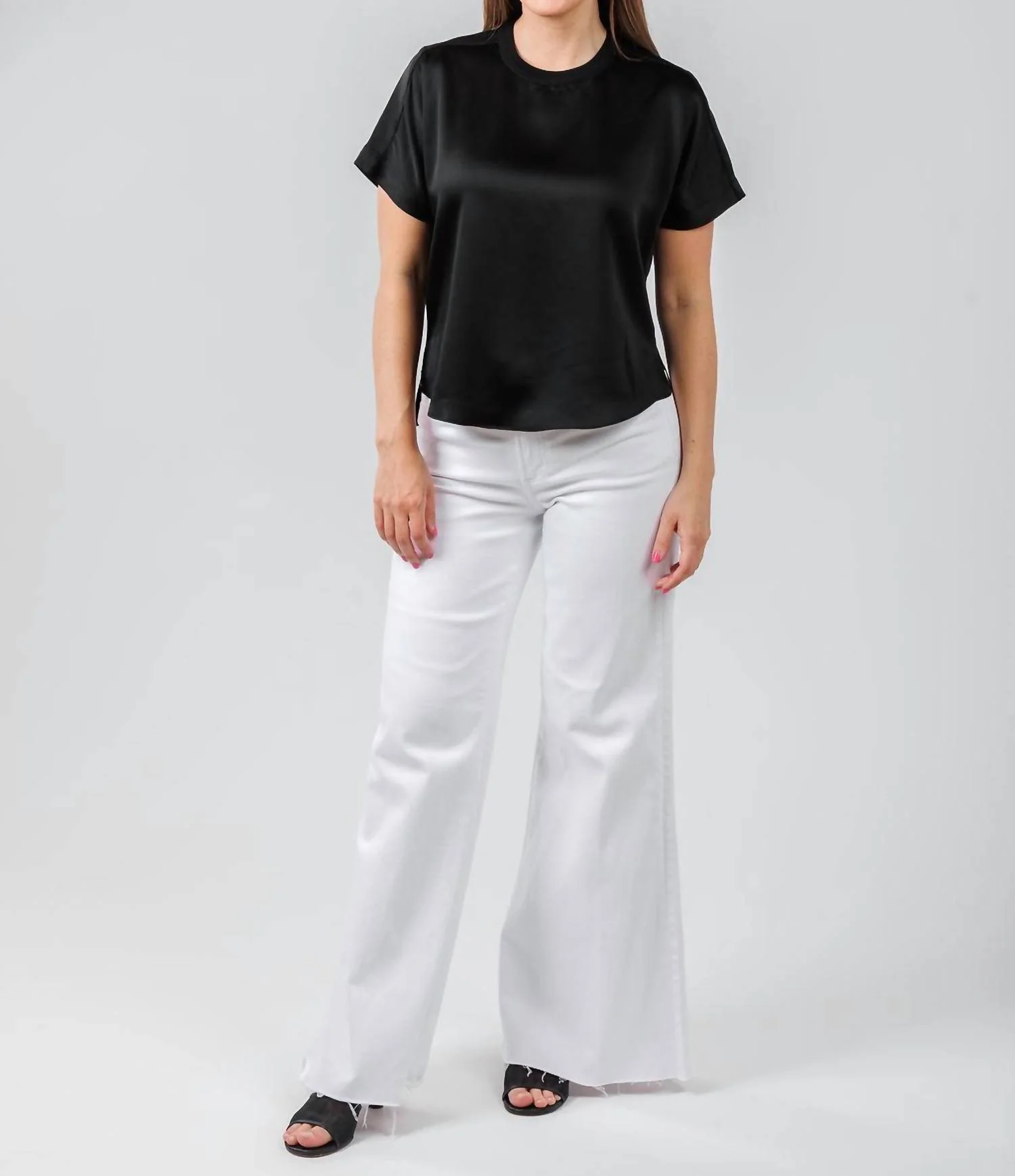 Addy Short Sleeve Knit Back T-Shirt In Black - Image 5