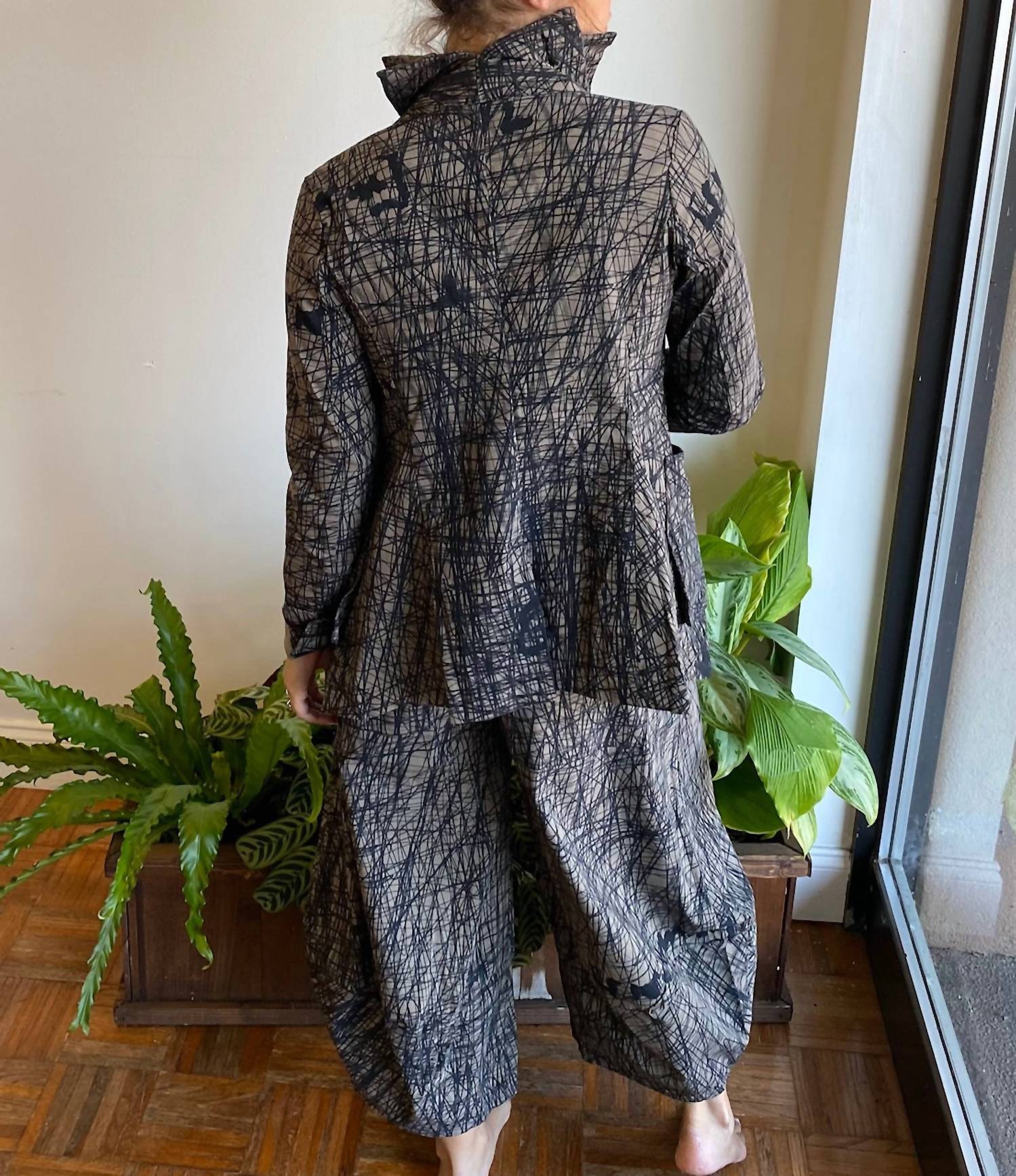 Blazer In Walnut Print - Image 3