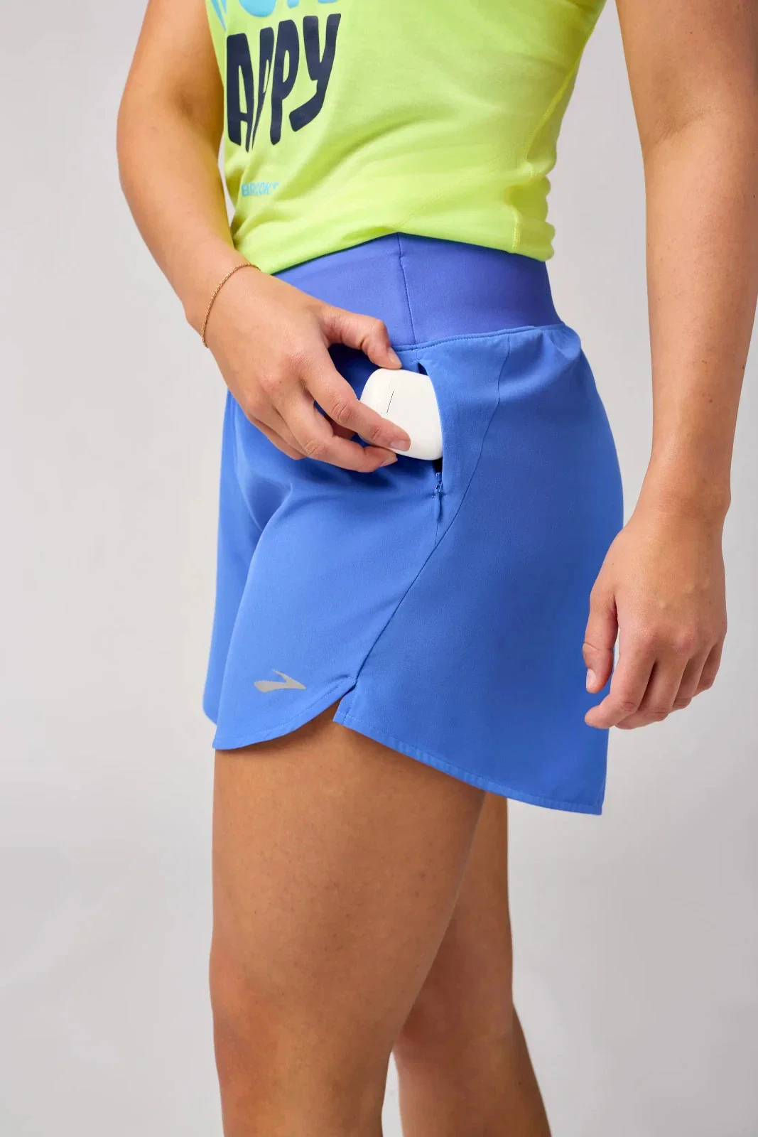 Brooks Chaser 5" Short 2.0 Womens Stretch Blue High Waisted Active DSGL574 - Image 2