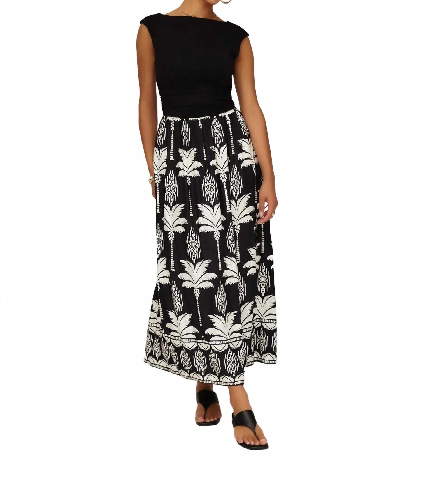 Carina Long Contrast Dress In Black - Image 4