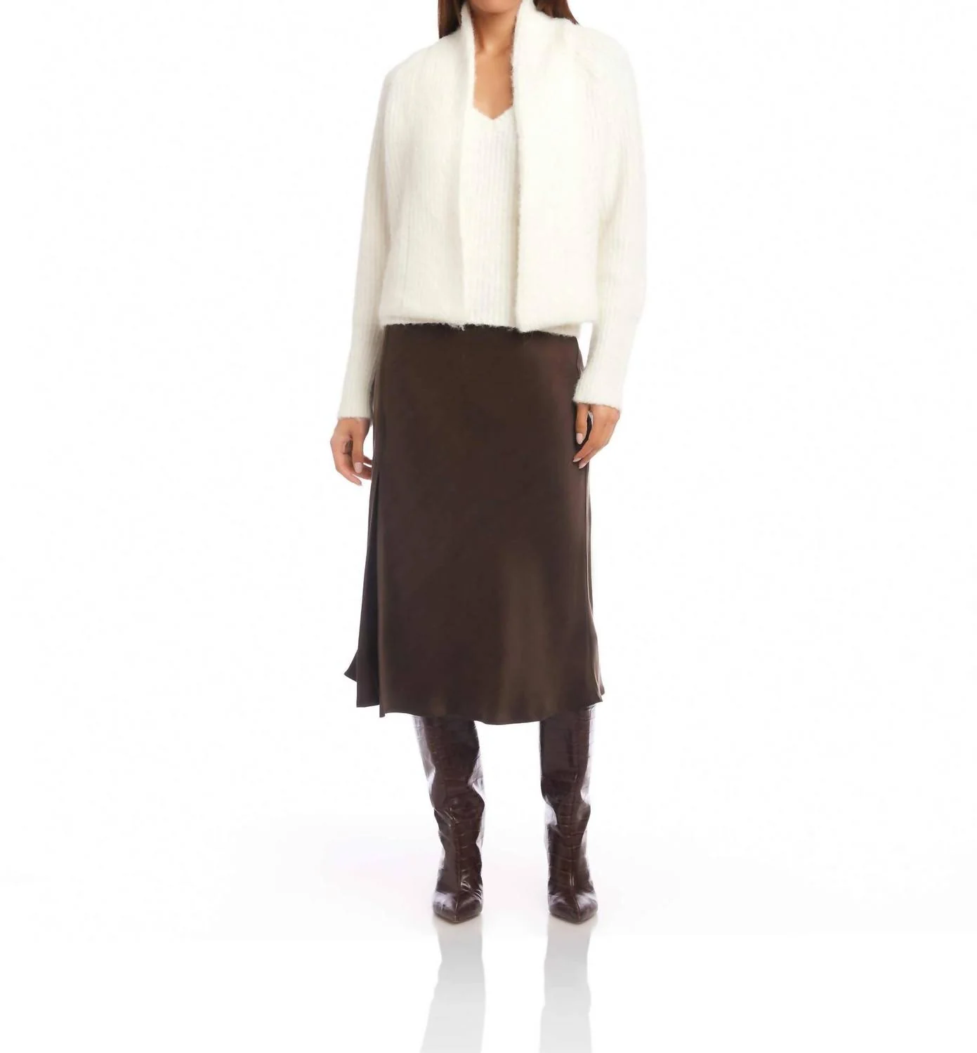Cely Cropped Cardigan In Cream