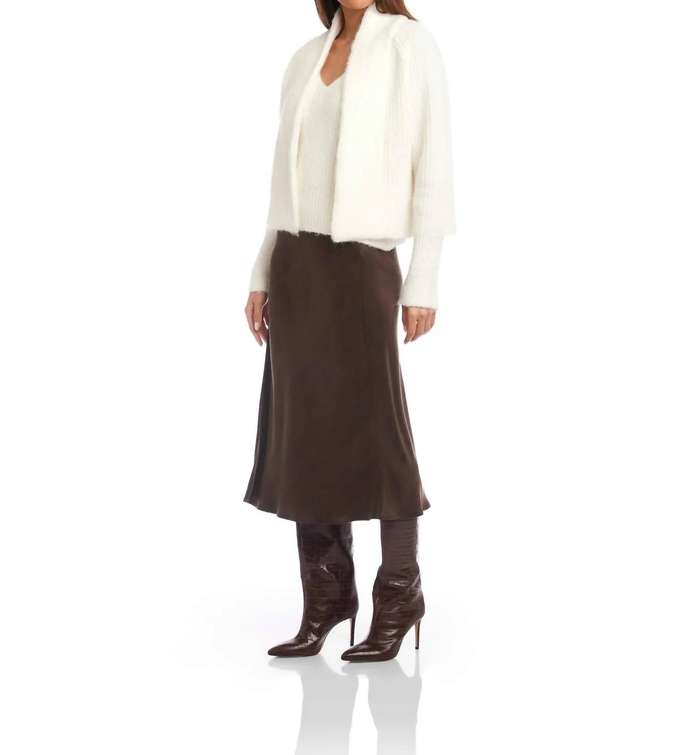 Cely Cropped Cardigan In Cream - Image 3