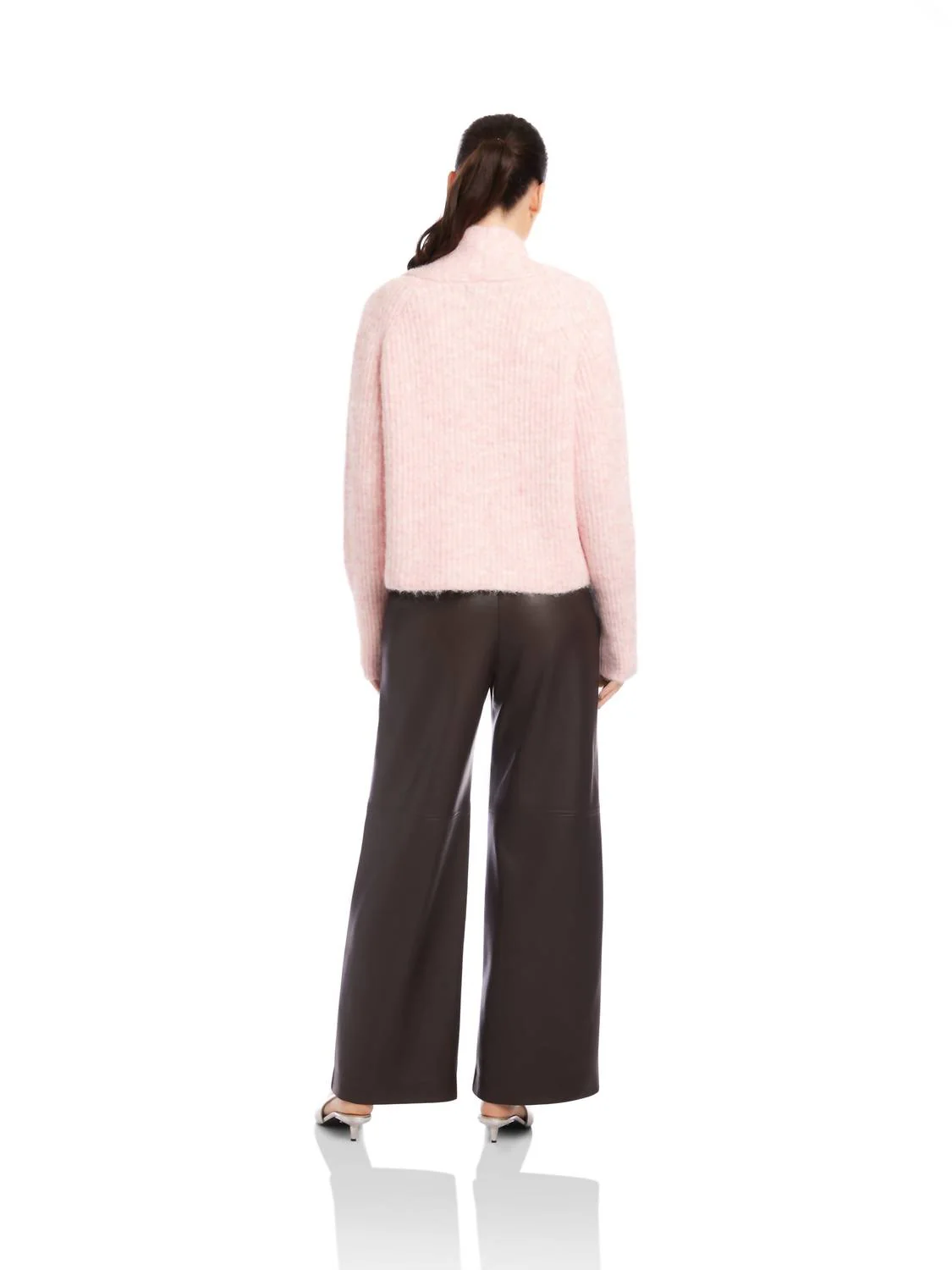 Cely Cropped Cardigan In Pink - Image 2