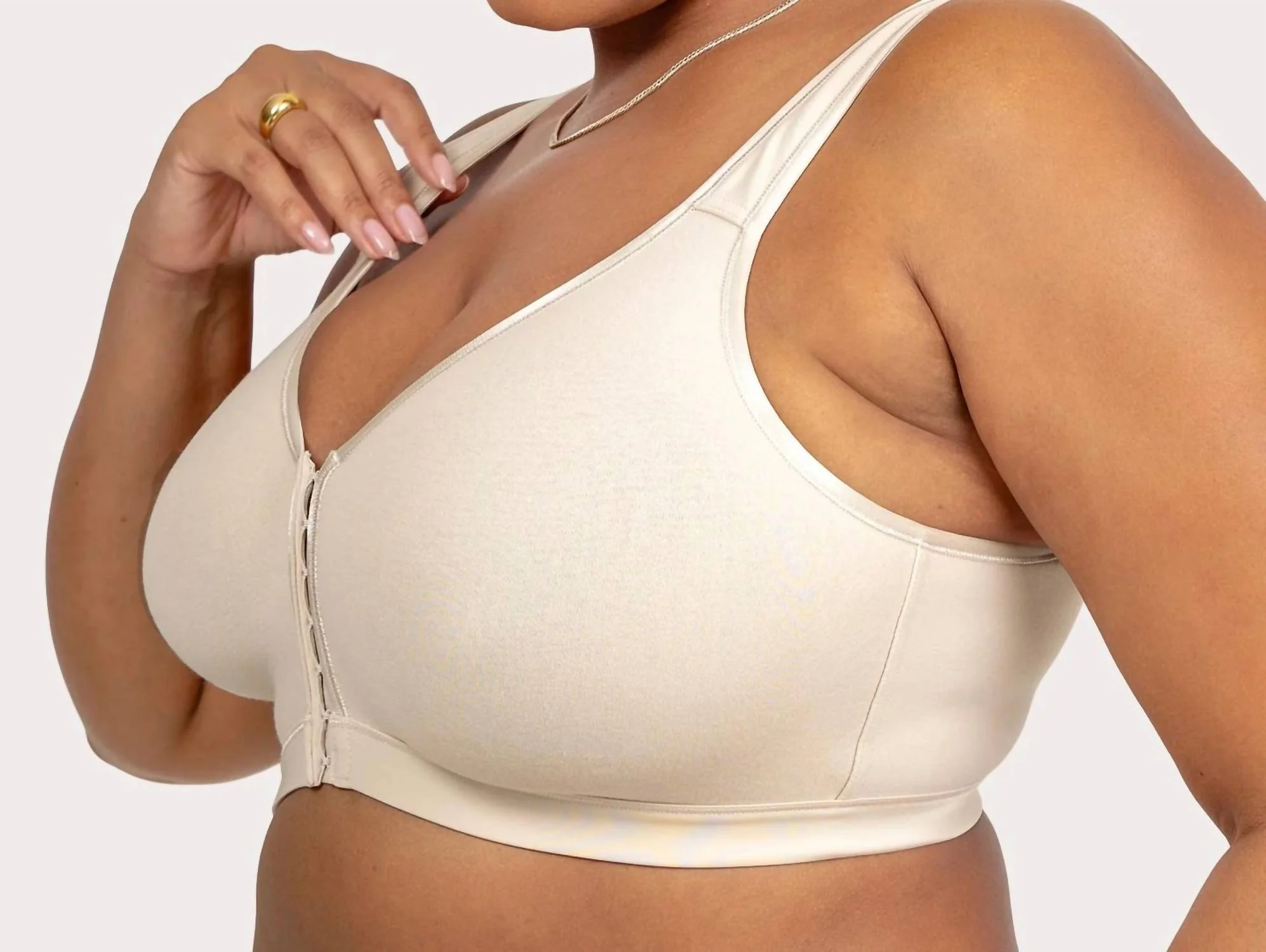 Cotton Luxe Front And Back Close Wireless Bra In Natural - Image 2