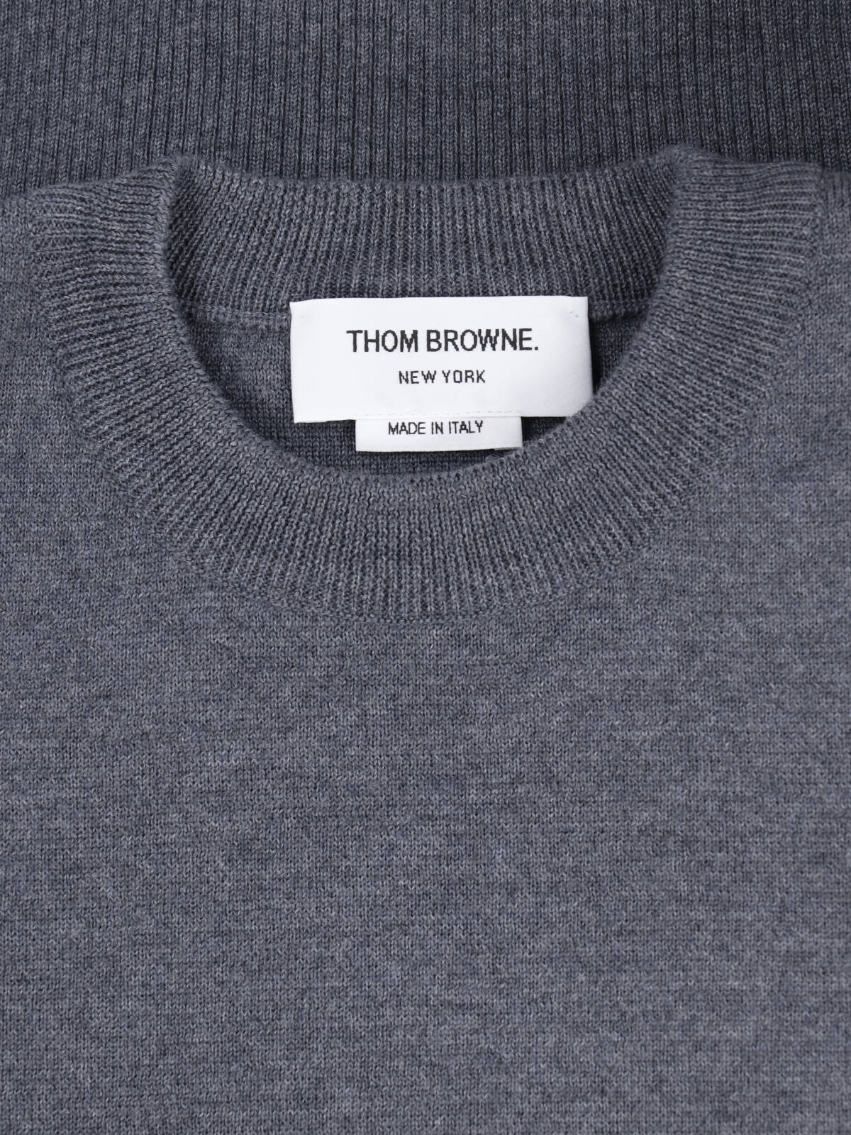 Crew Neck Sweater with Bold Stripe Accents - Image 4