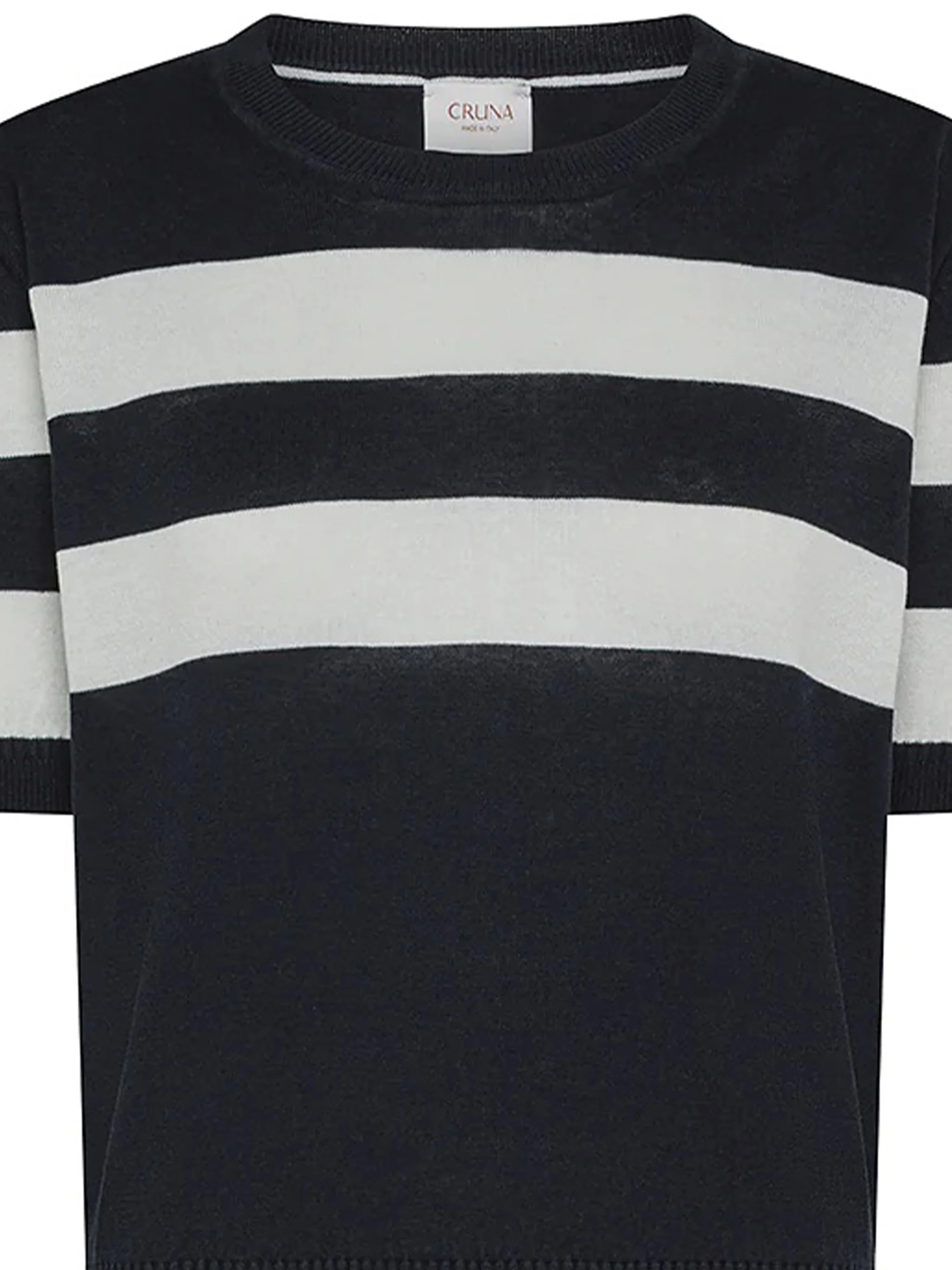 Cropped Black/White Horizontal Stripe T-Shirt - Image 2