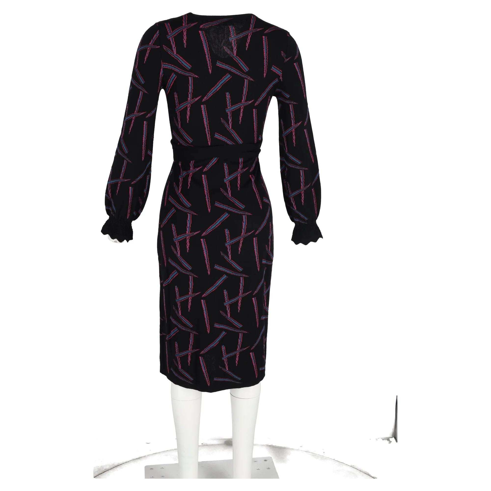 Diane Von Furstenberg Printed Wrap Dress in Black and Pink Wool - Image 6