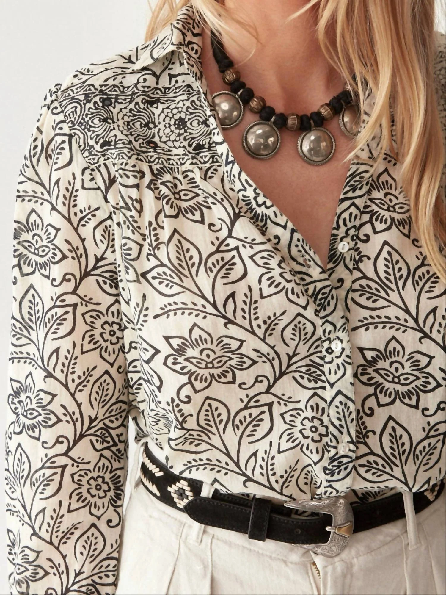 Dylan Long Sleeve Blouse In White Lies - Image 4