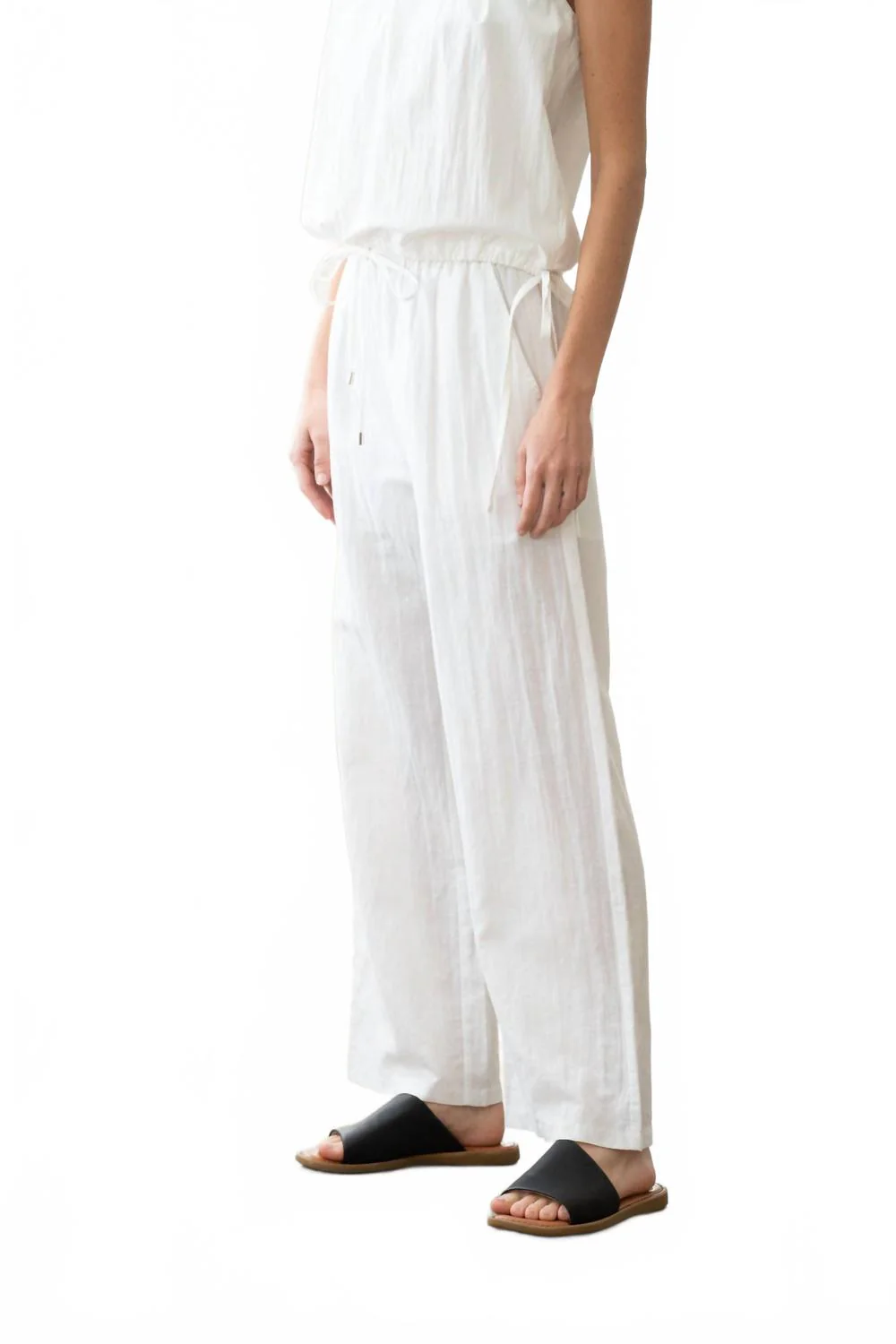 Elastic Waist Wide-Leg Linen Pants In White - Image 3