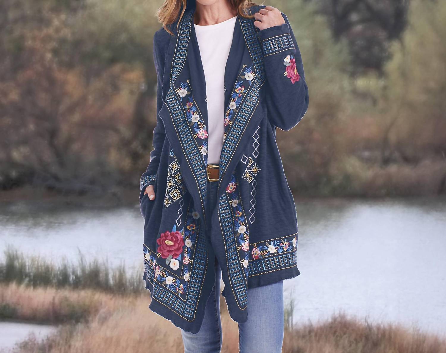 Embroidered Floral Open Front Cardigan In Navy