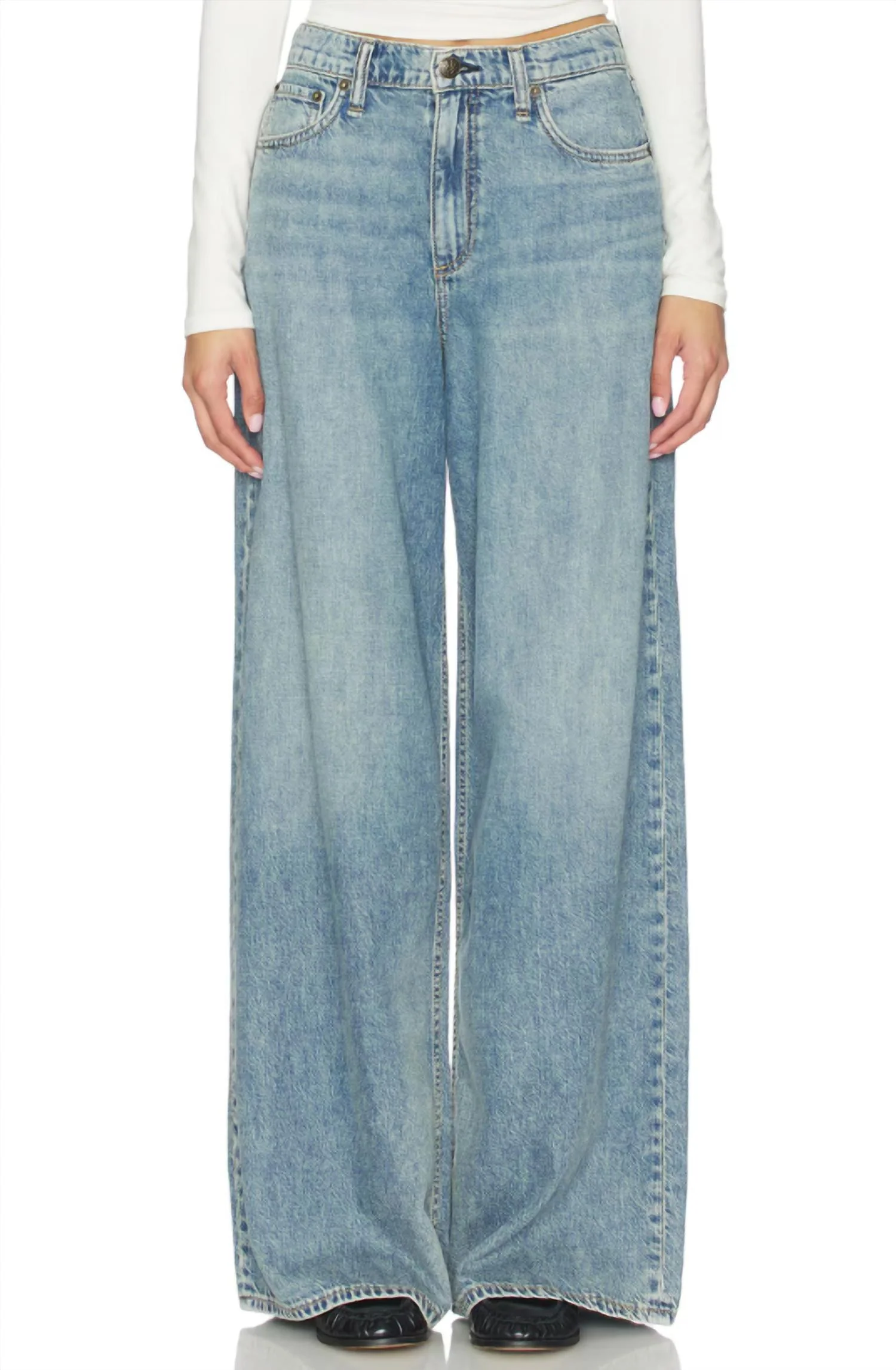 Featherweight Sofie Wide-Leg Jeans In Theo