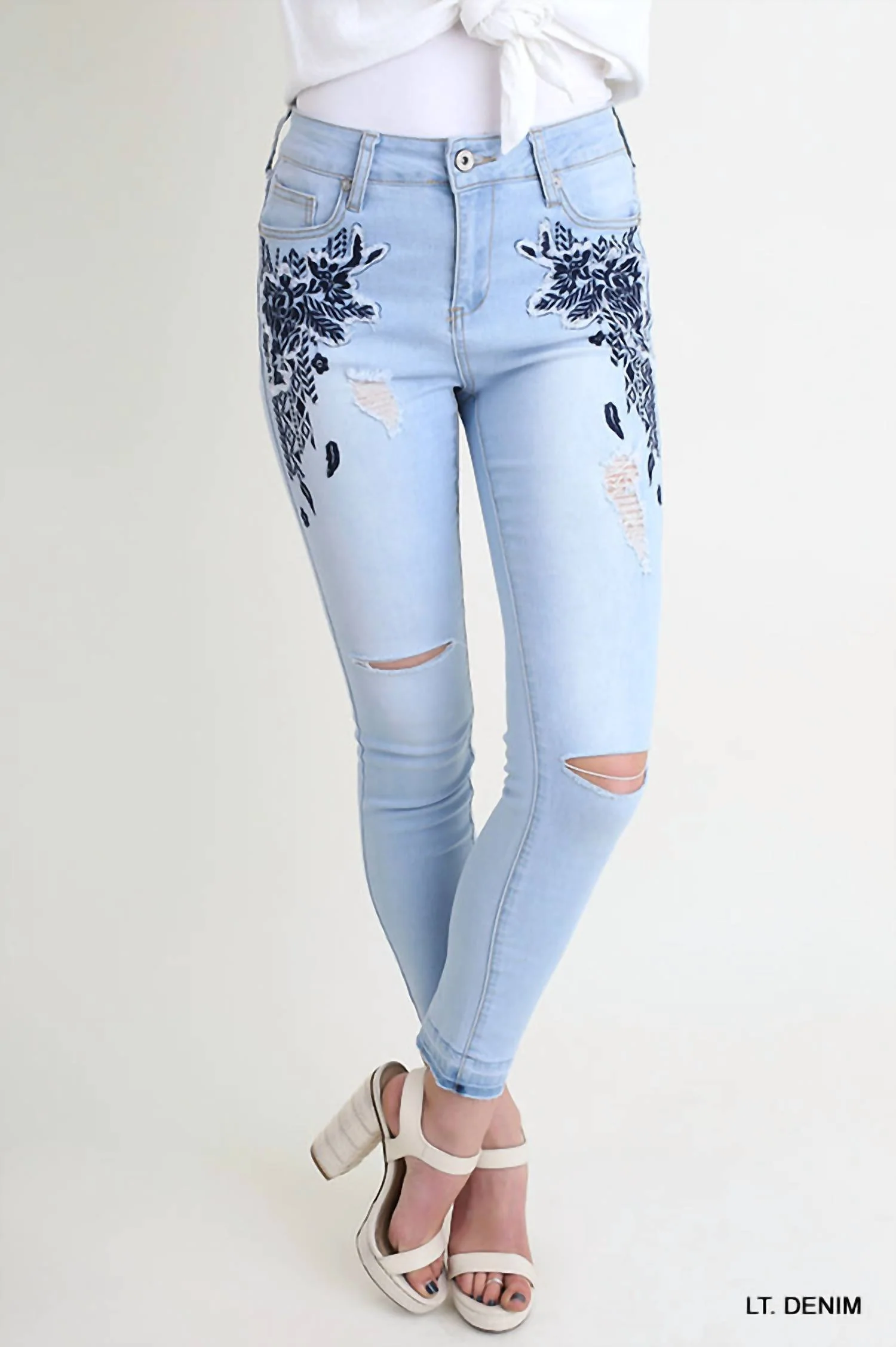Floral Embroidered Distressed Skinny Jeans In Light Blue