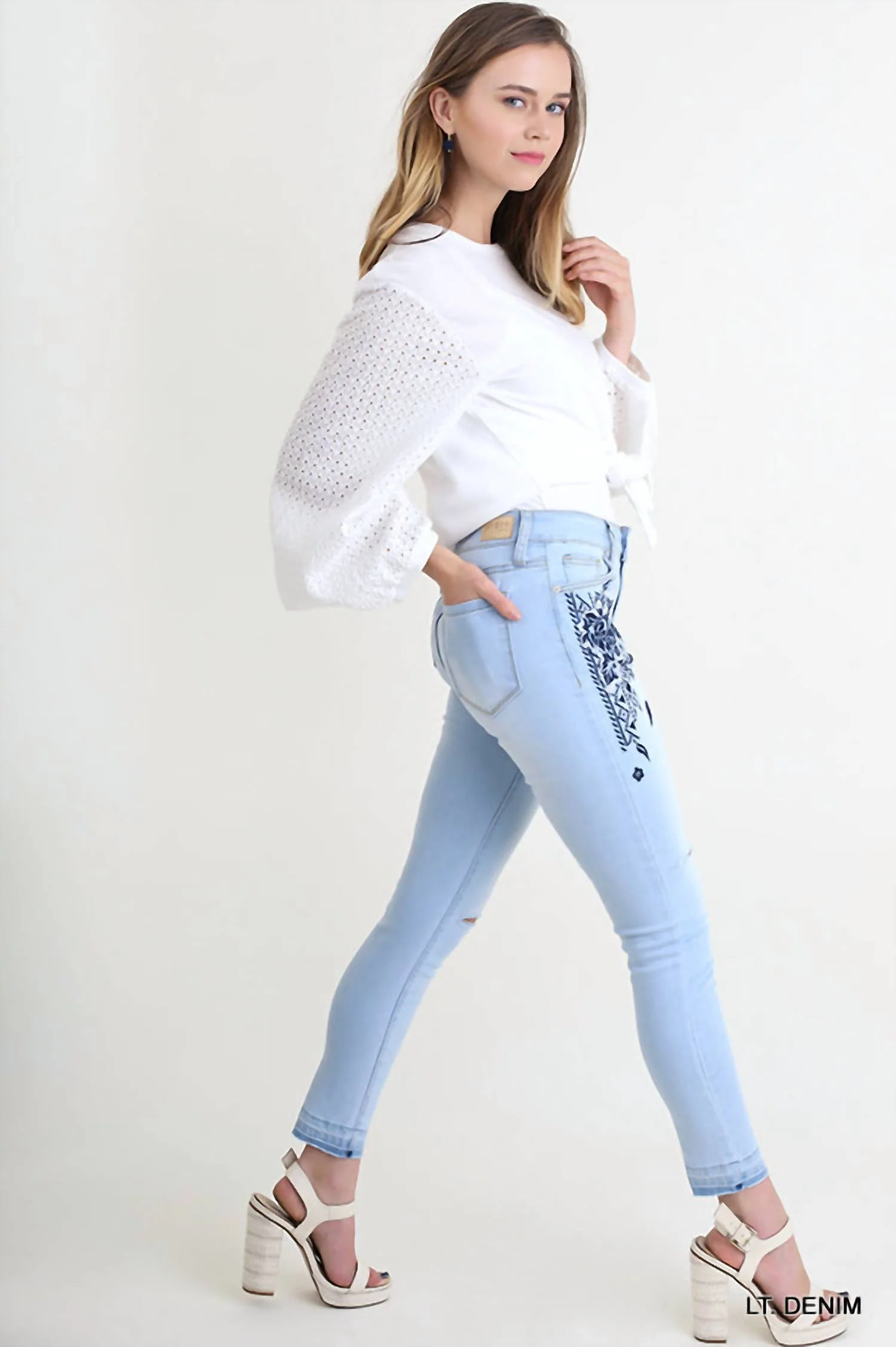 Floral Embroidered Distressed Skinny Jeans In Light Blue - Image 3