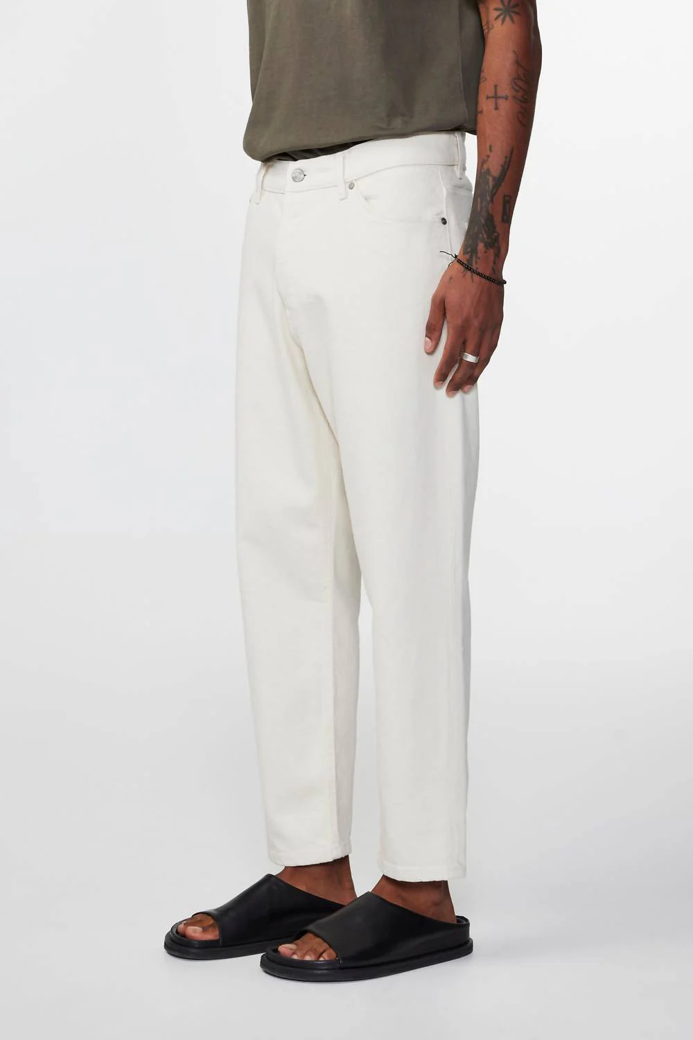 Frey Tapered Leg Jeans In Ecru - Image 4