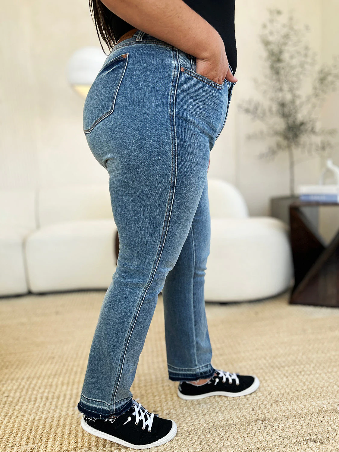 Full Size Mid Rise Rigid Magic Release Hem Jeans - Image 5