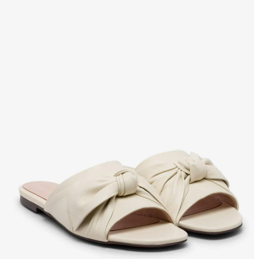Furoshiki Smoot Front Bow Sandals - Image 2