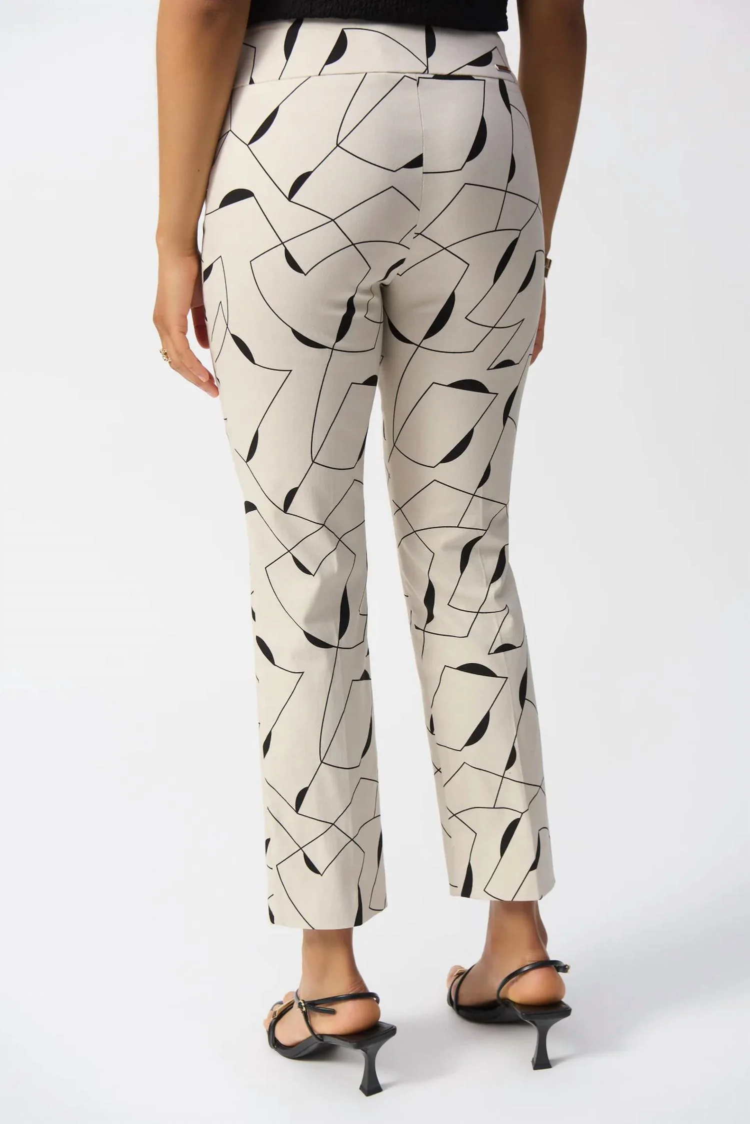 Geometric Print Straight Leg Pants In Moonstone/black - Image 2