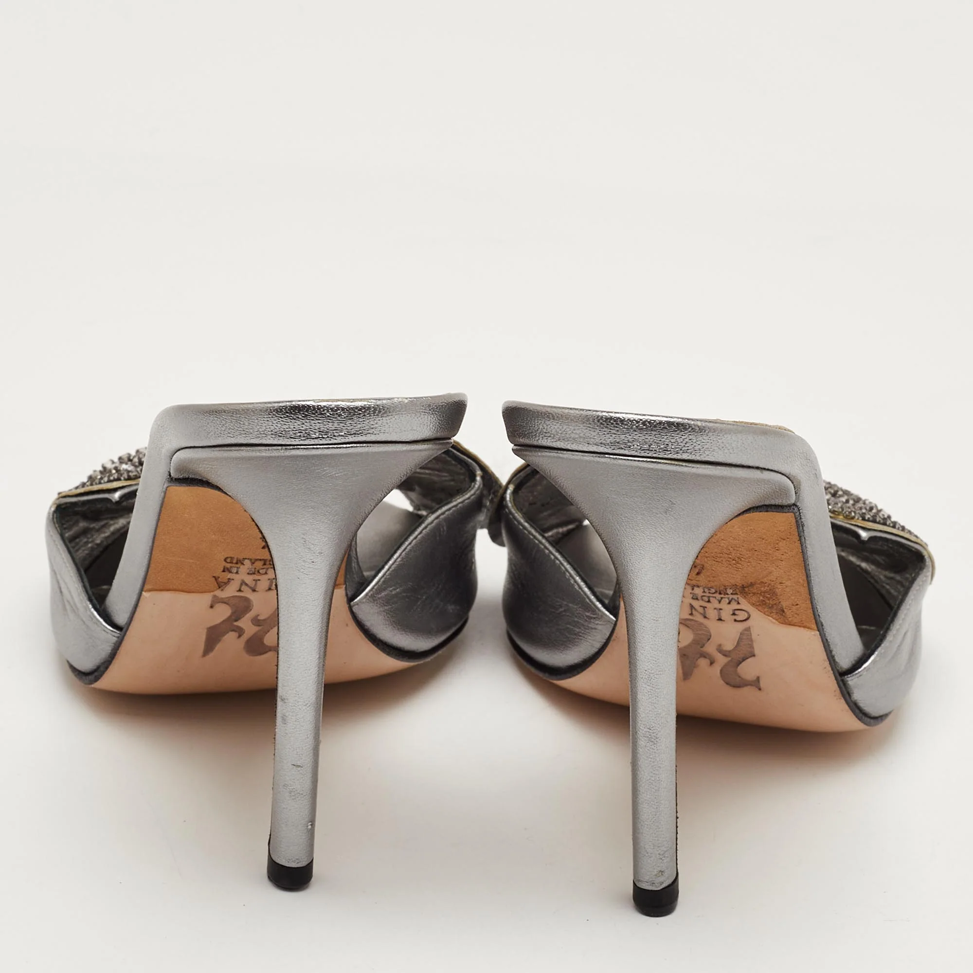 Gina - Image 5