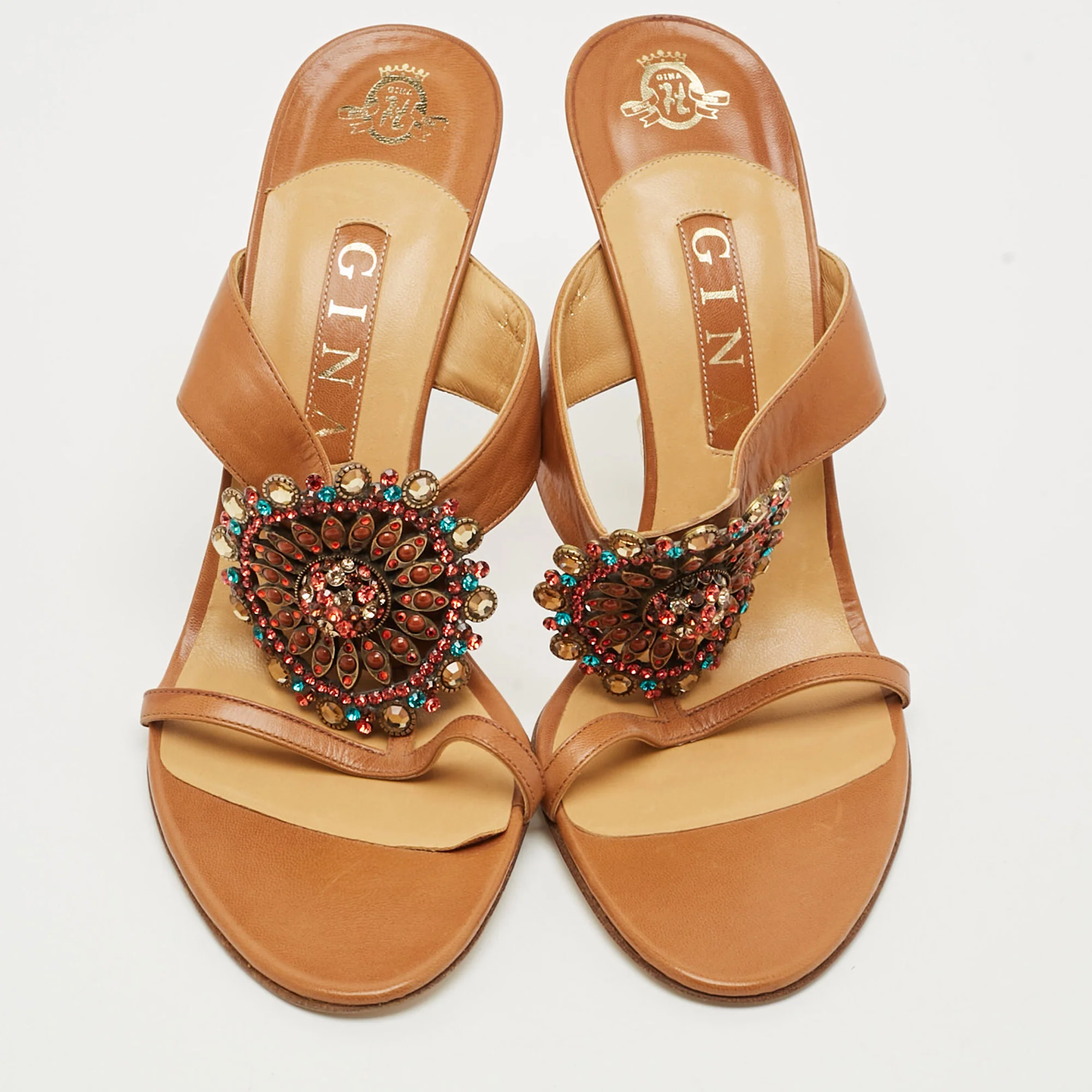 Gina - Image 3