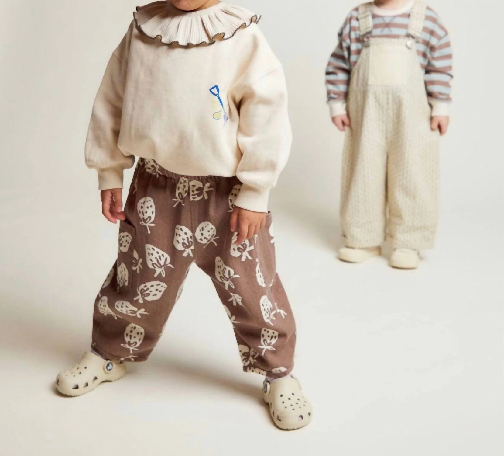 Girl's Emerson Choc Strab Trouser In Brown - Image 2