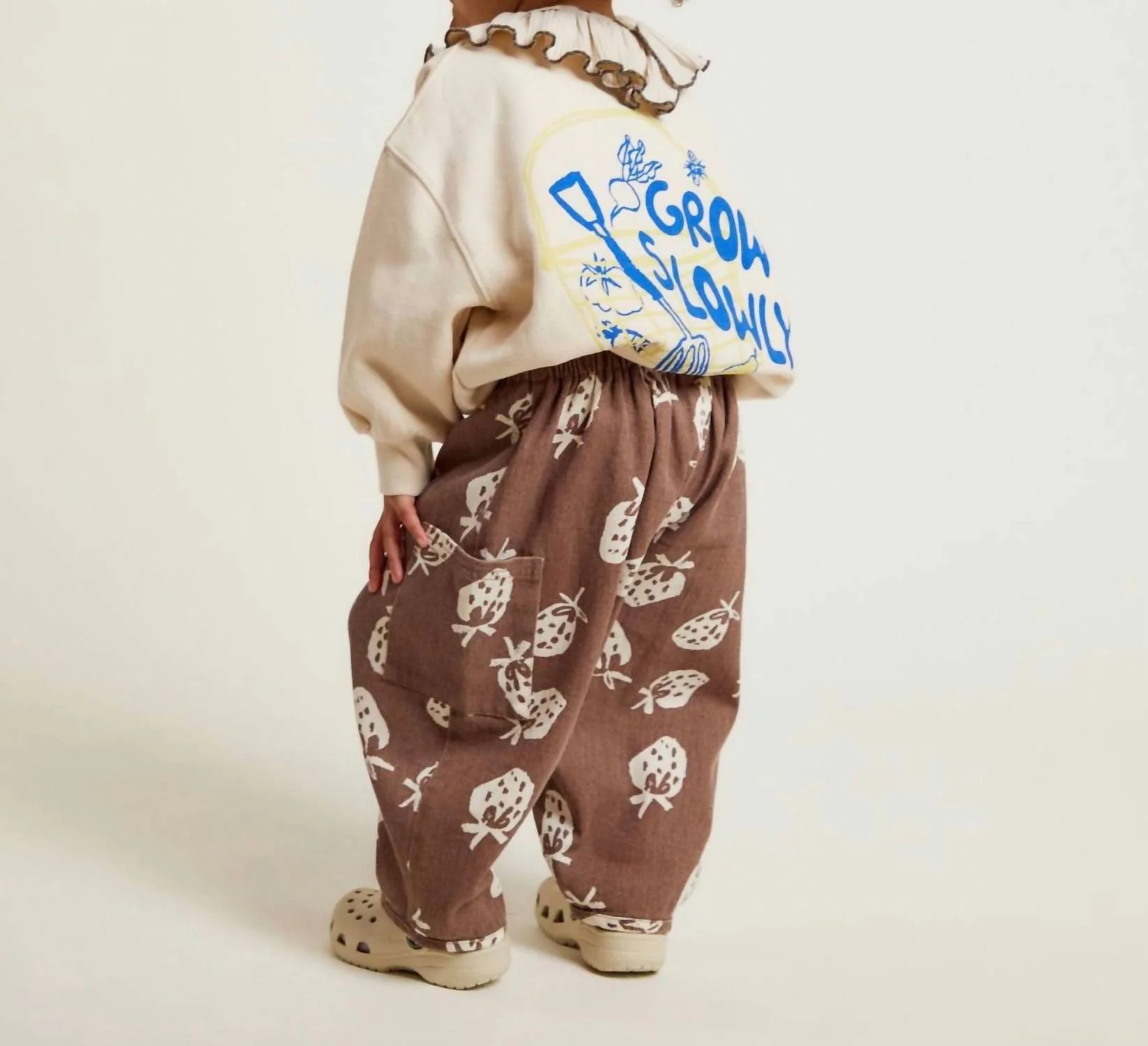 Girl's Emerson Choc Strab Trouser In Brown - Image 3
