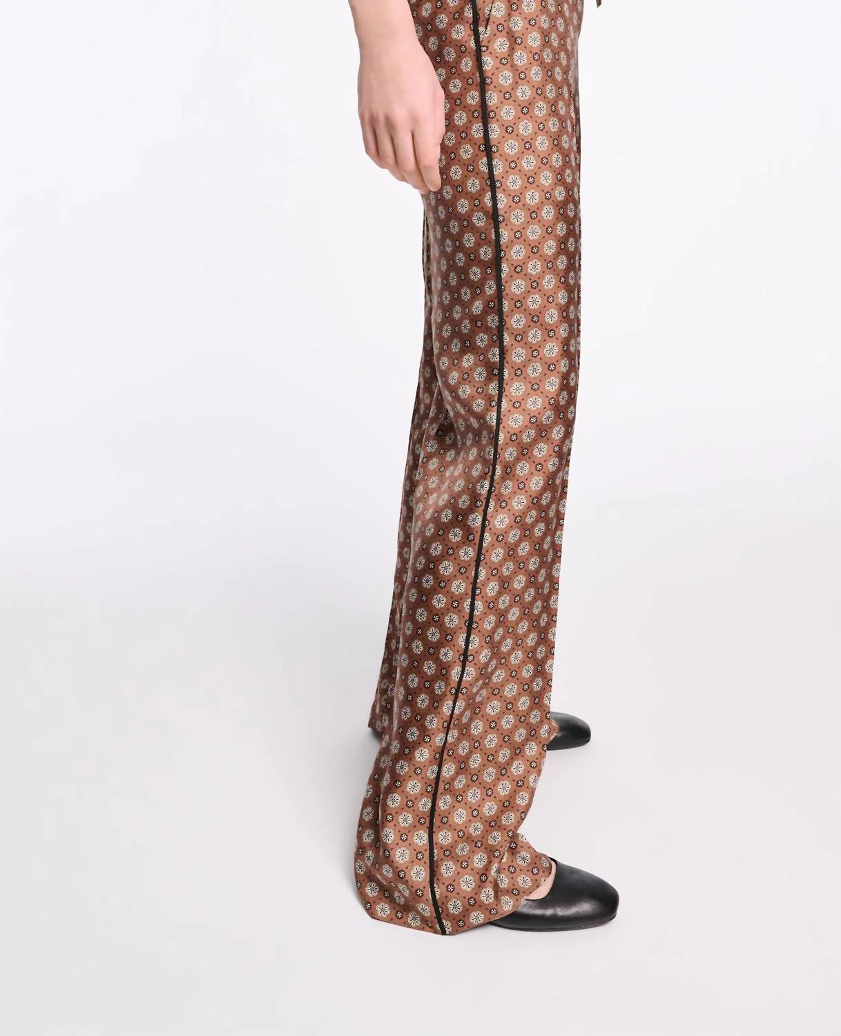 Graphic Dreams Pants In Brown Big Tie - Image 2