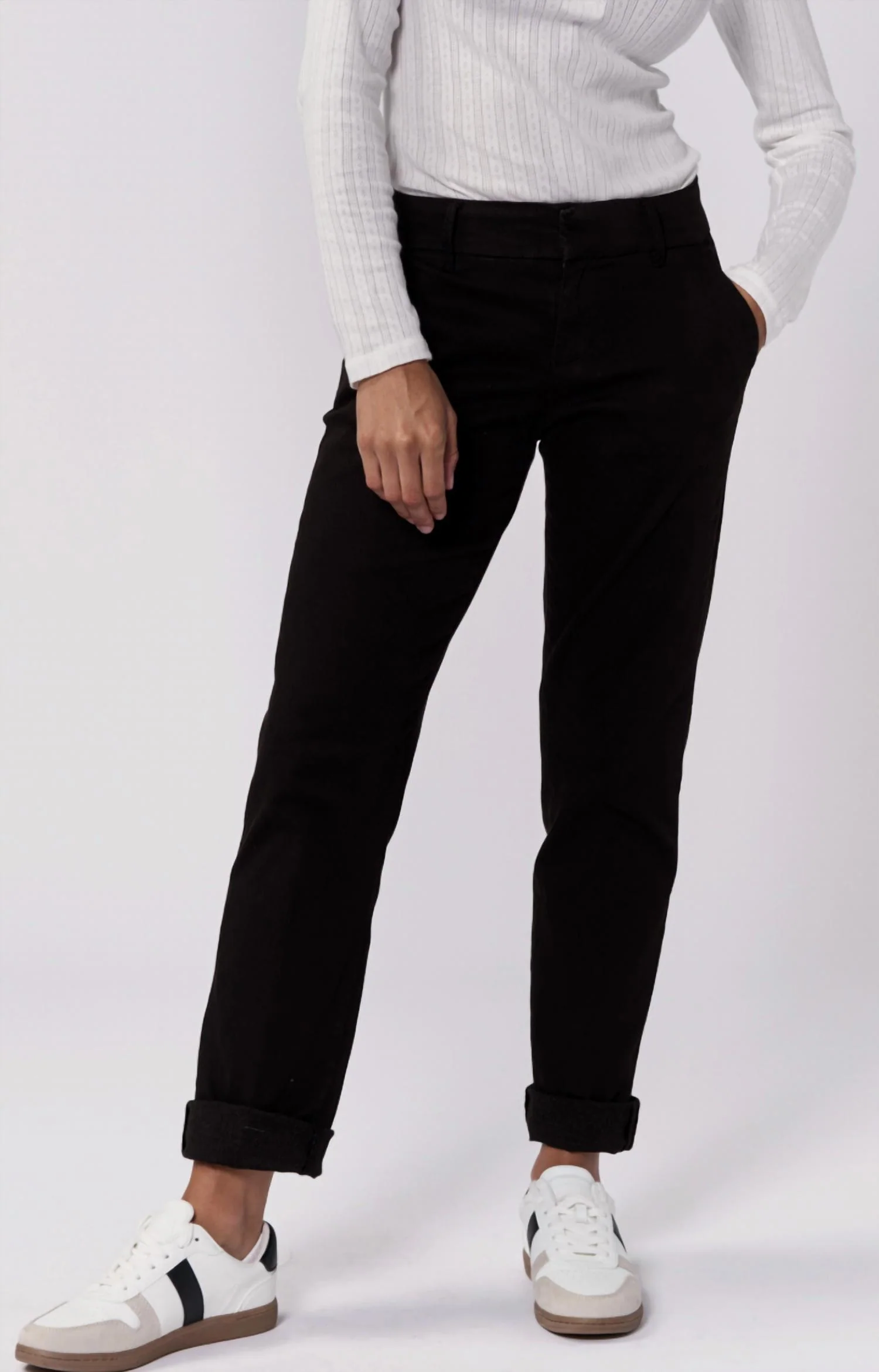 Hampton Trouser Cut Pant In Black