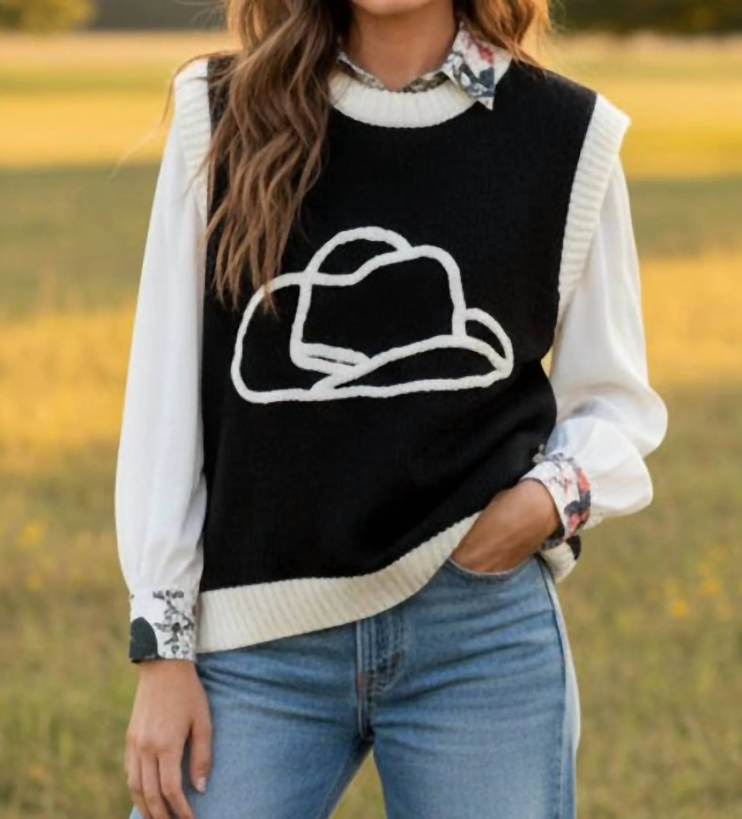 Howdy Darling Sweater Vest In Black