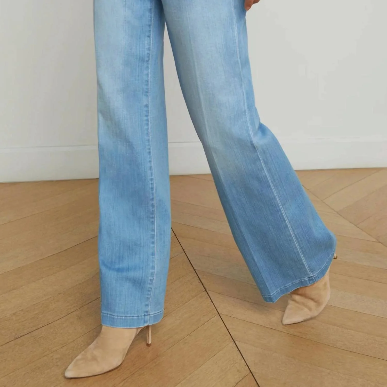 Joanne Low-Rise Wide Leg Jean In Amherst Light Blue - Image 2