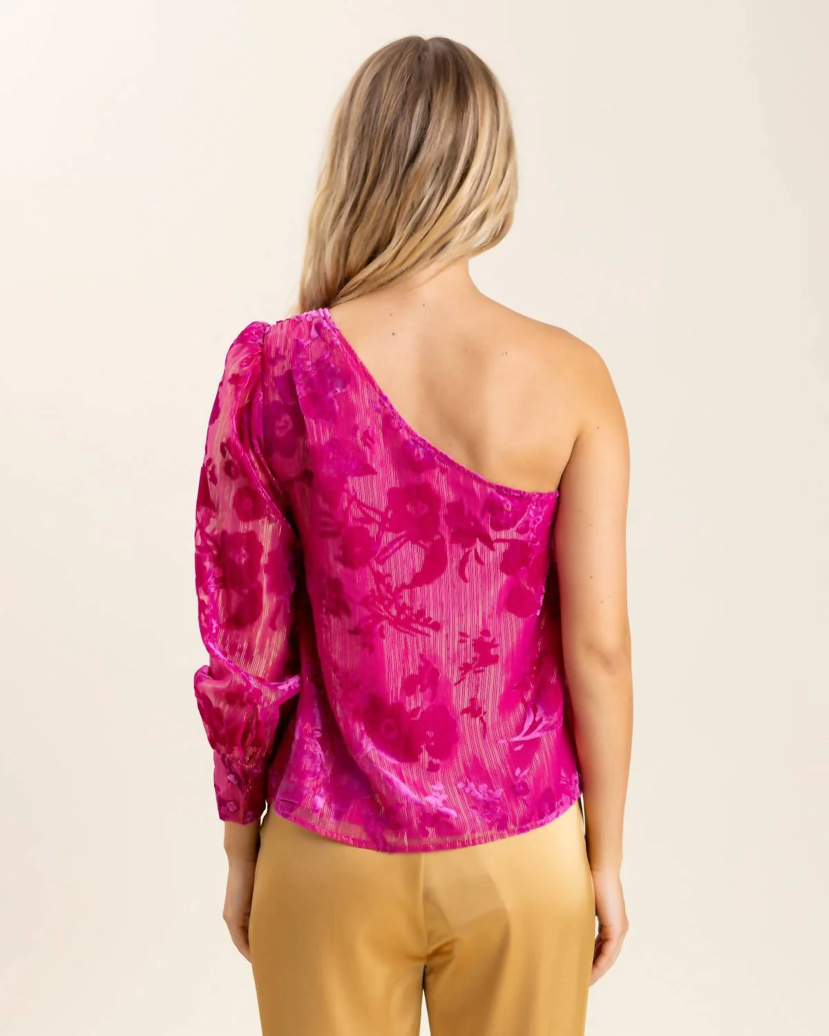 Kate Top In Opera - Image 3