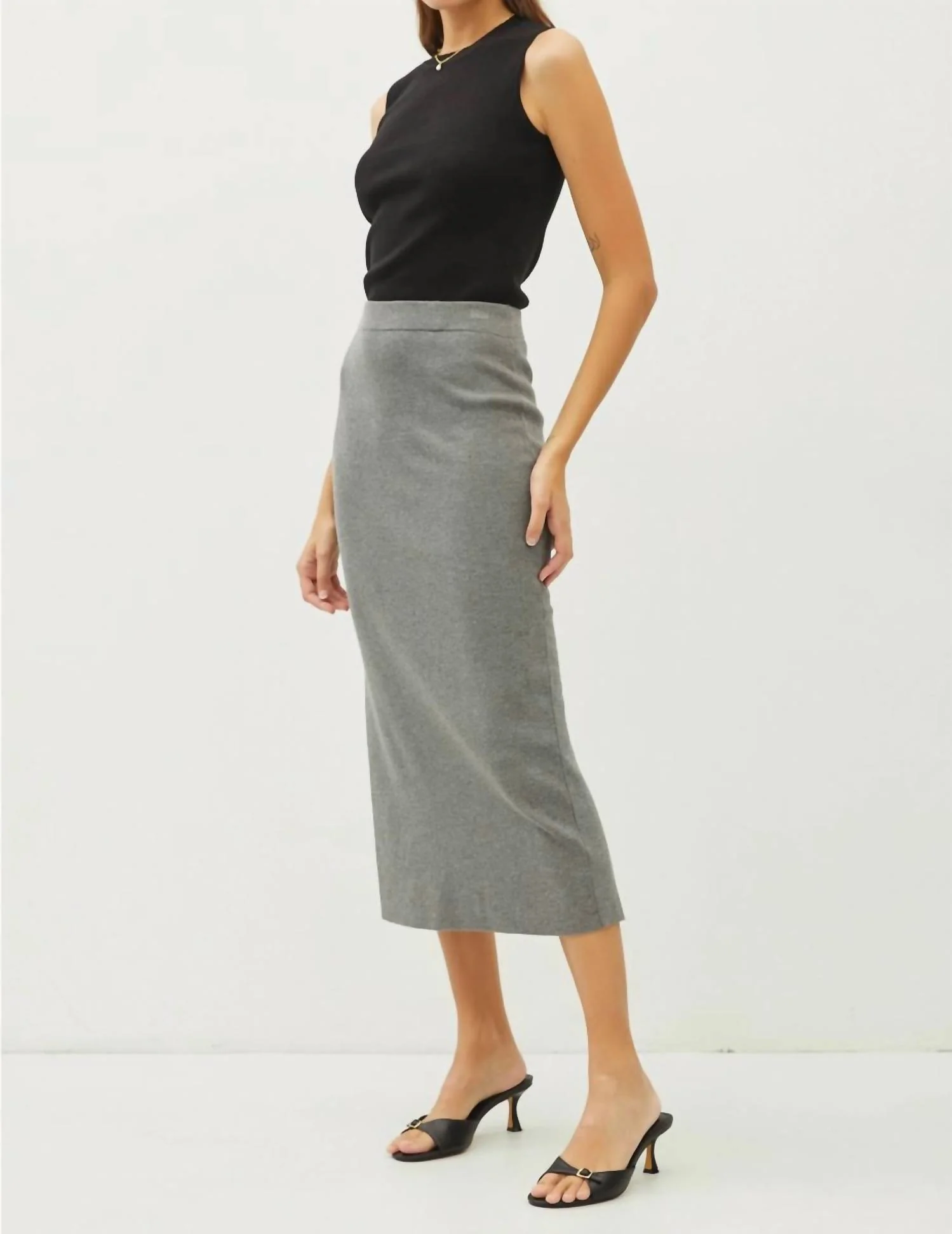 Knitted High Rise Midi Skirt In Grey - Image 3
