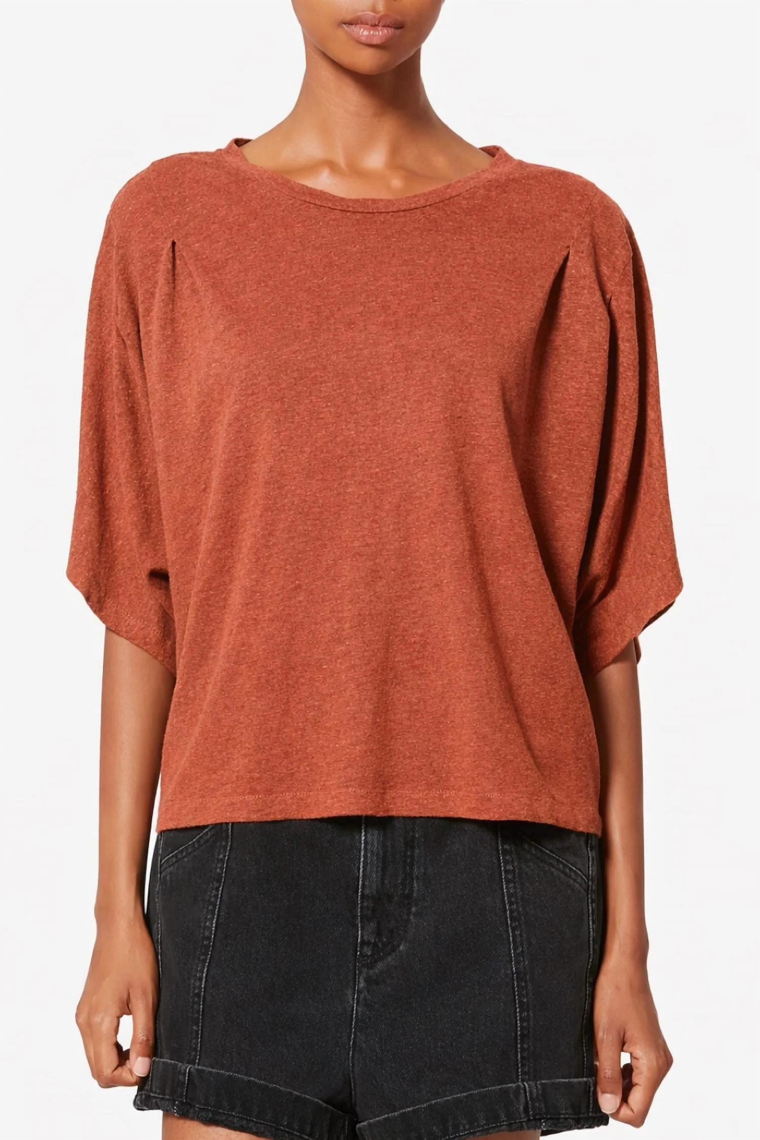 Kyanza Tee In Dark Rust