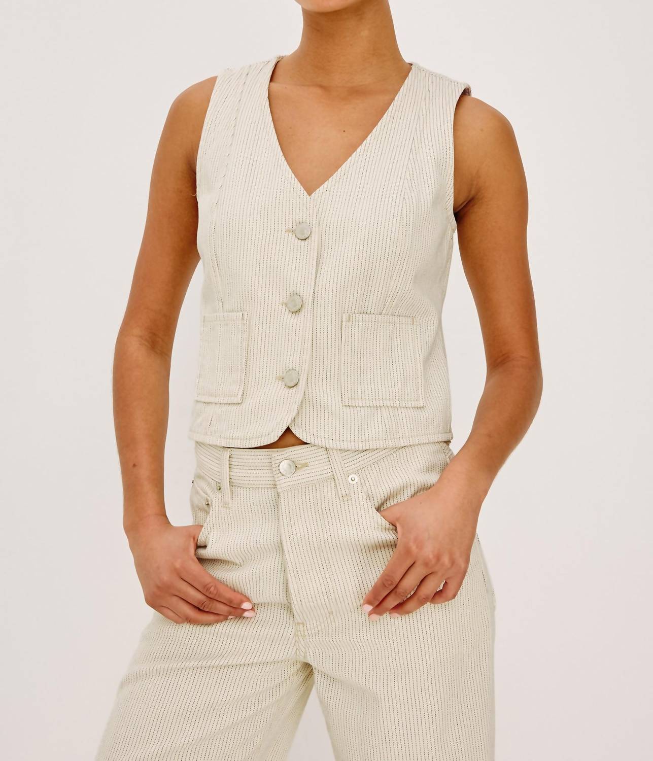 La Jolla V-Neck Vest In Cream