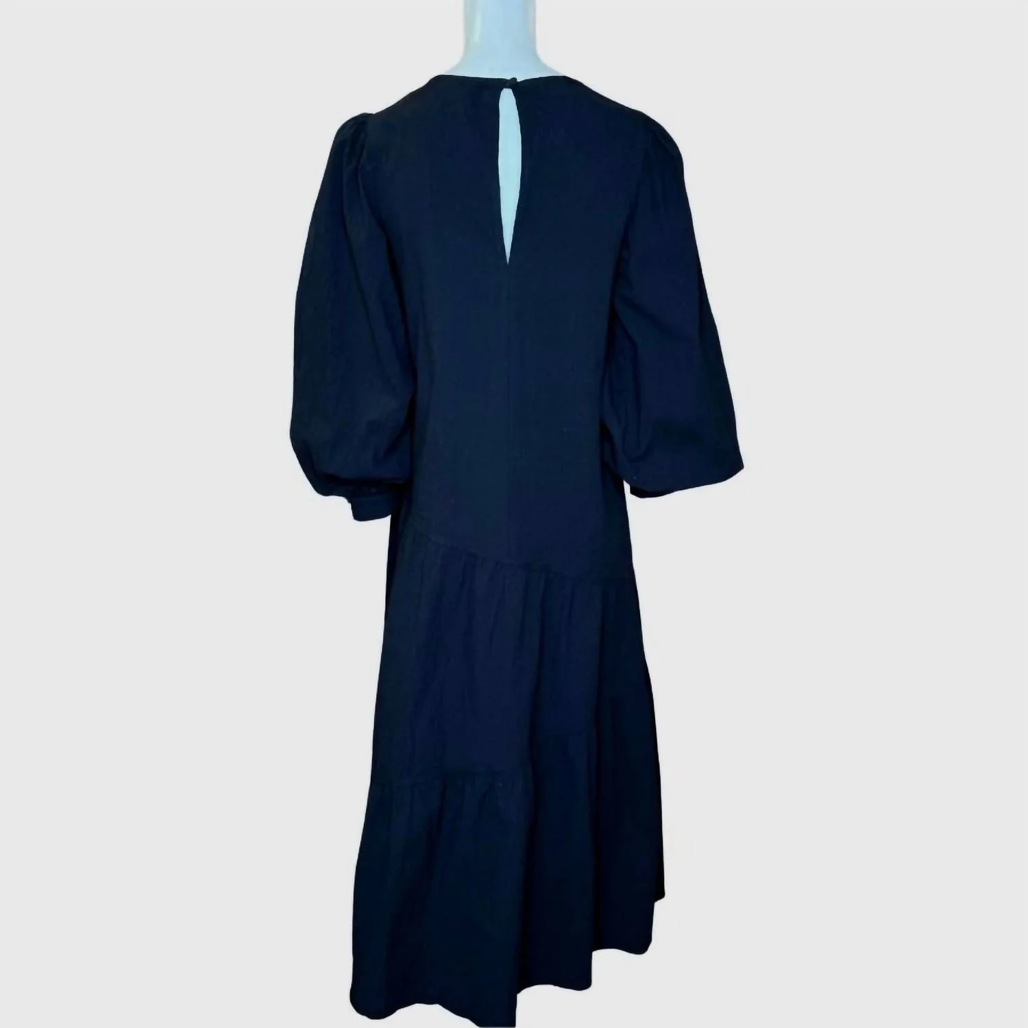 Long Sleeve Flowy Dress In Black - Image 3