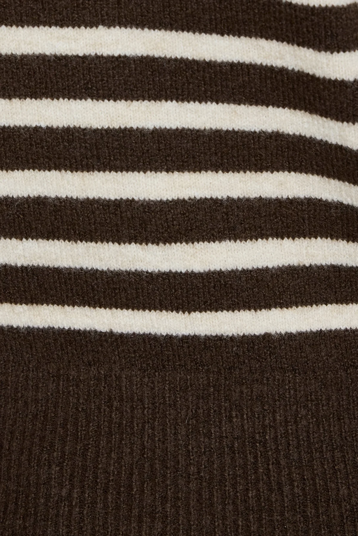 Long Sleeve Spongy Henley Sweater - Image 4