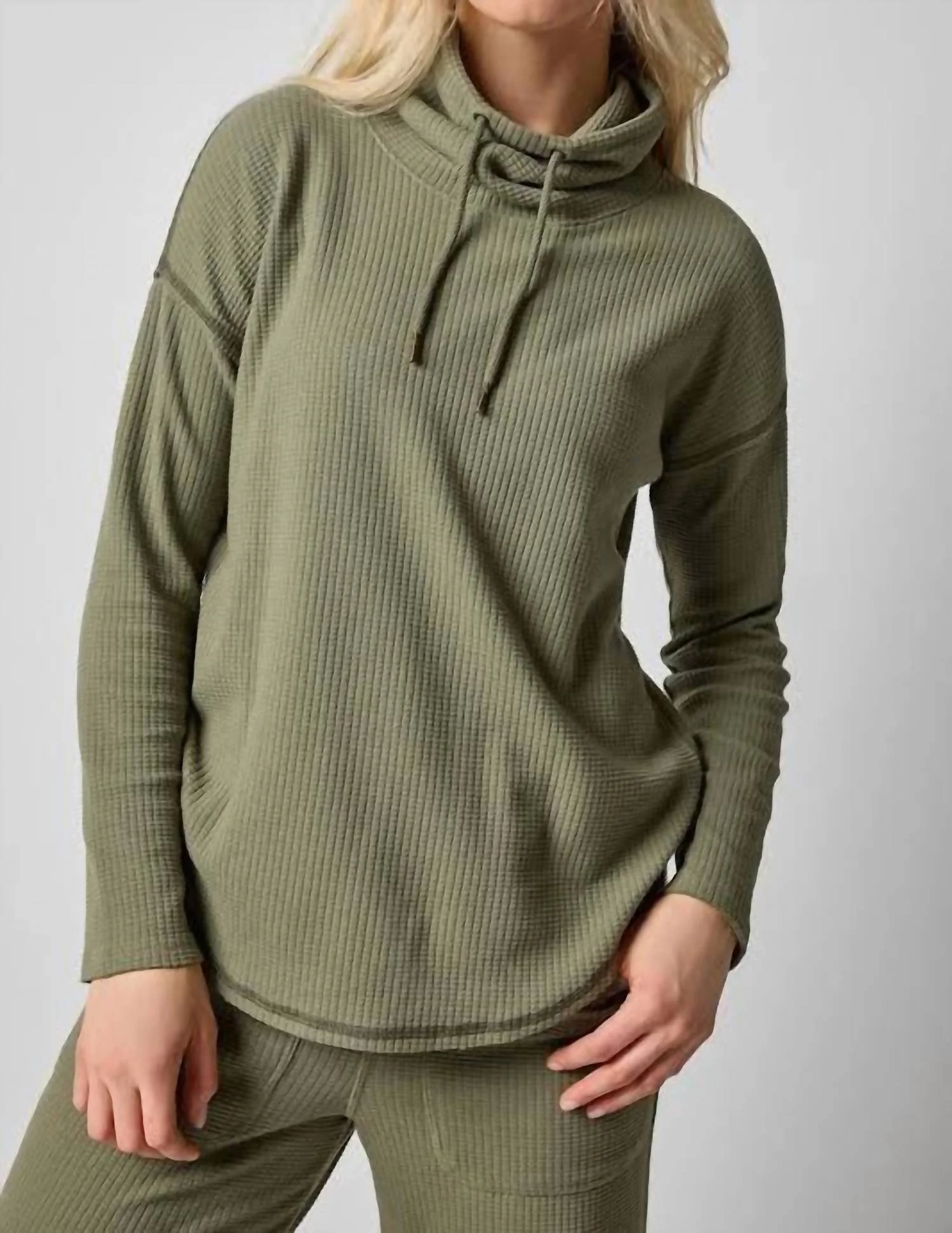 Long Sleeve Waffle Knit Top In Olive - Image 2