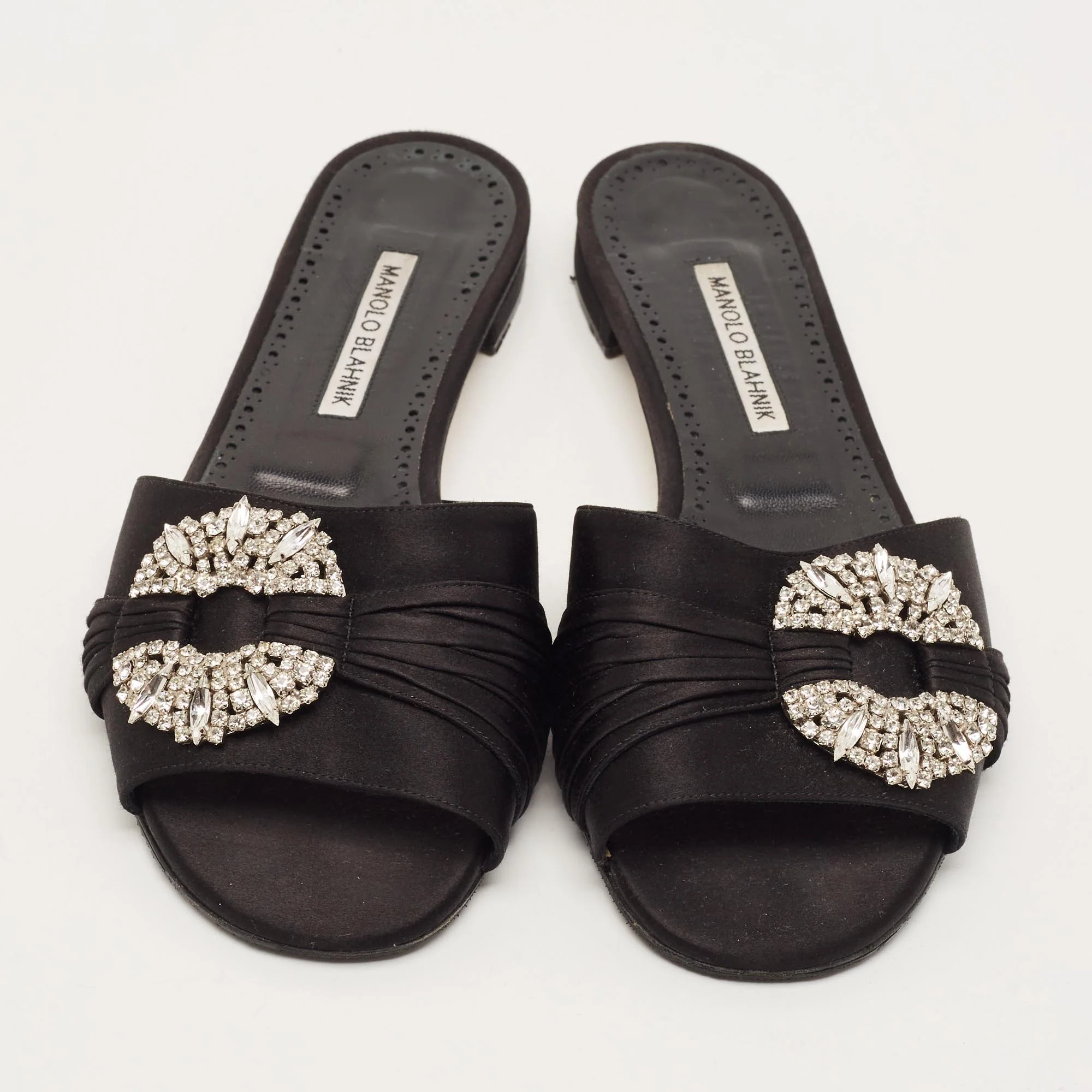 Manolo Blahnik Pralina - Image 3