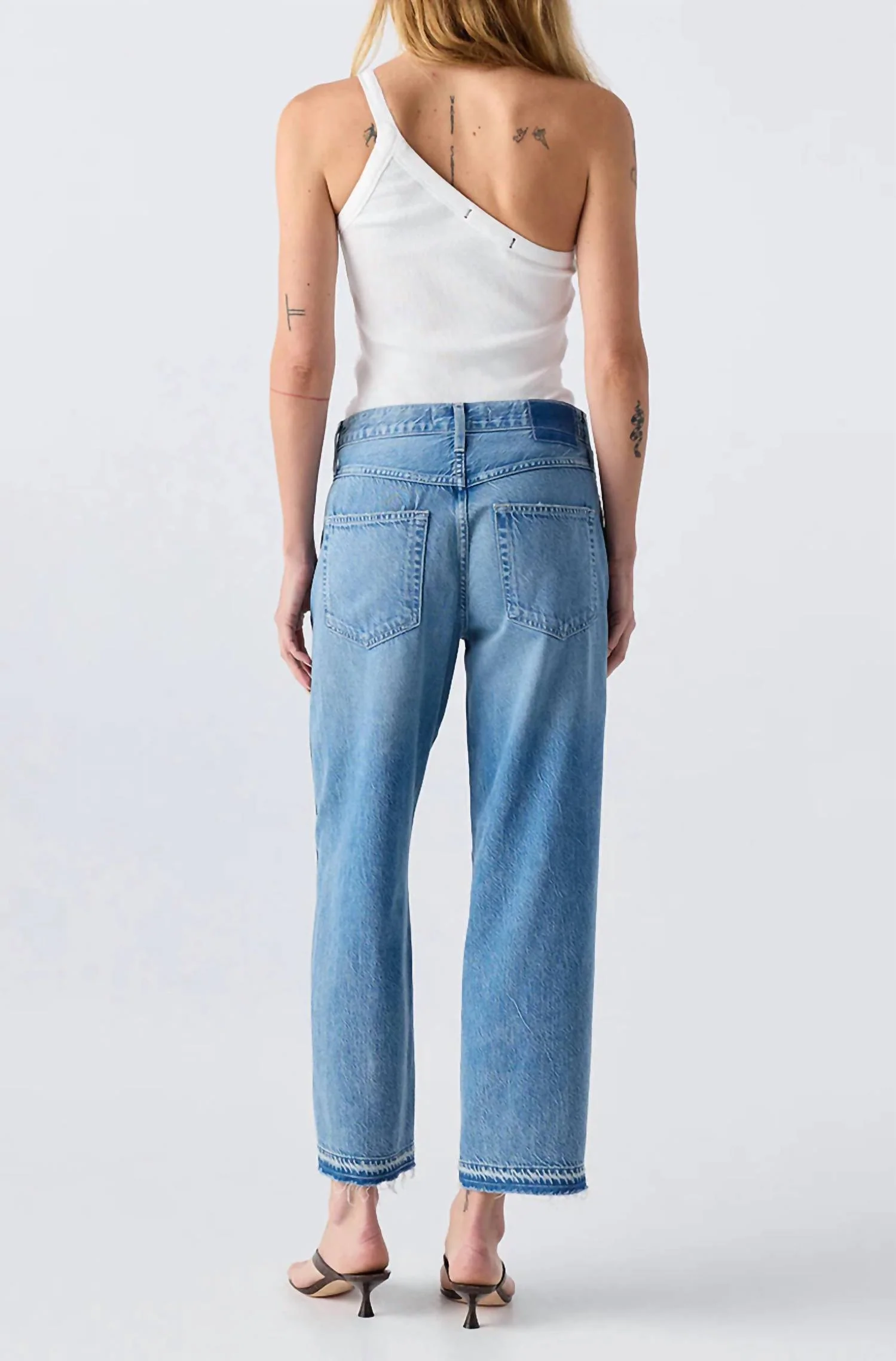 Maria Cropped Ankle Jeans In Sun Kiss - Image 2