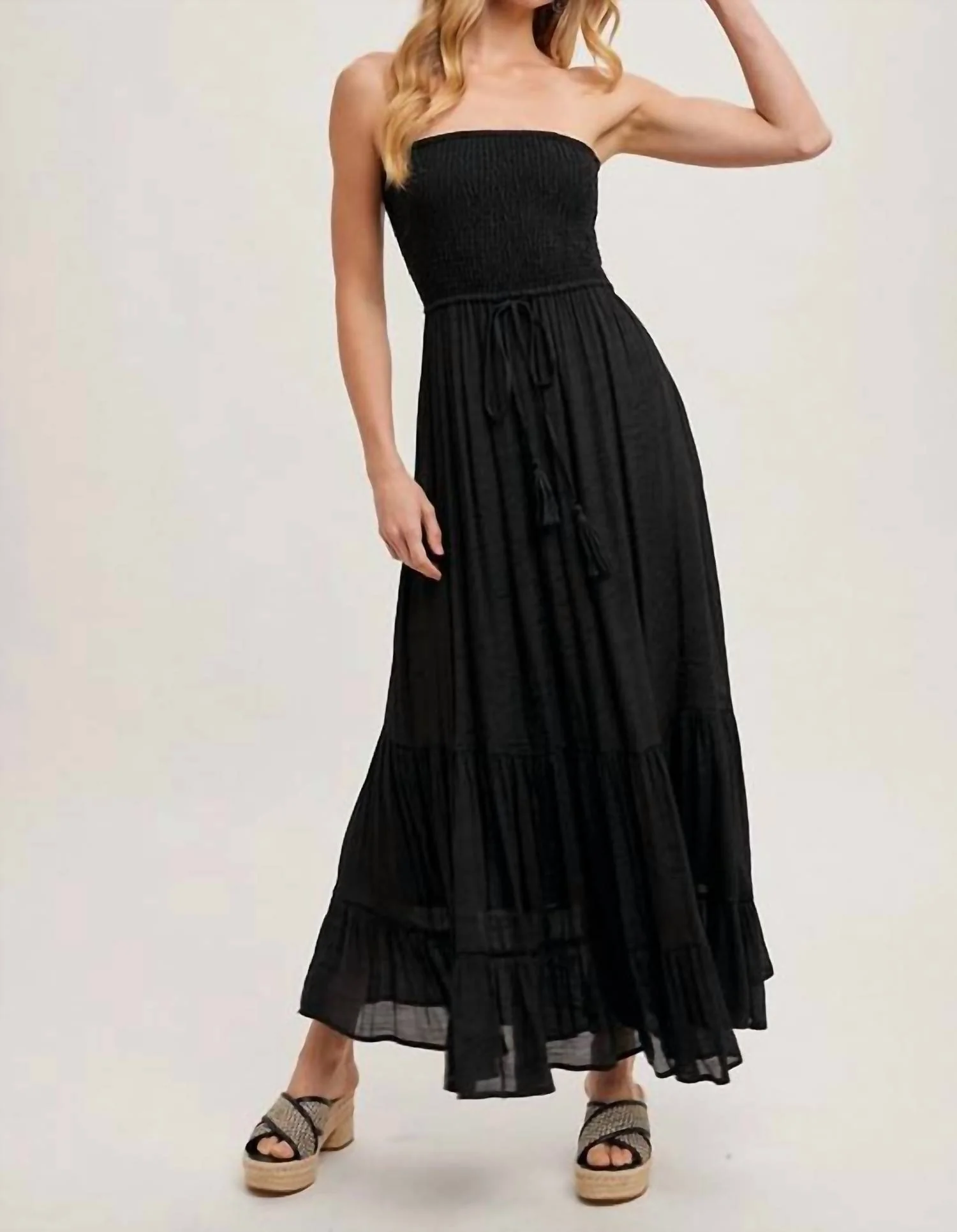 Maxi Smocked Top Dress In Black