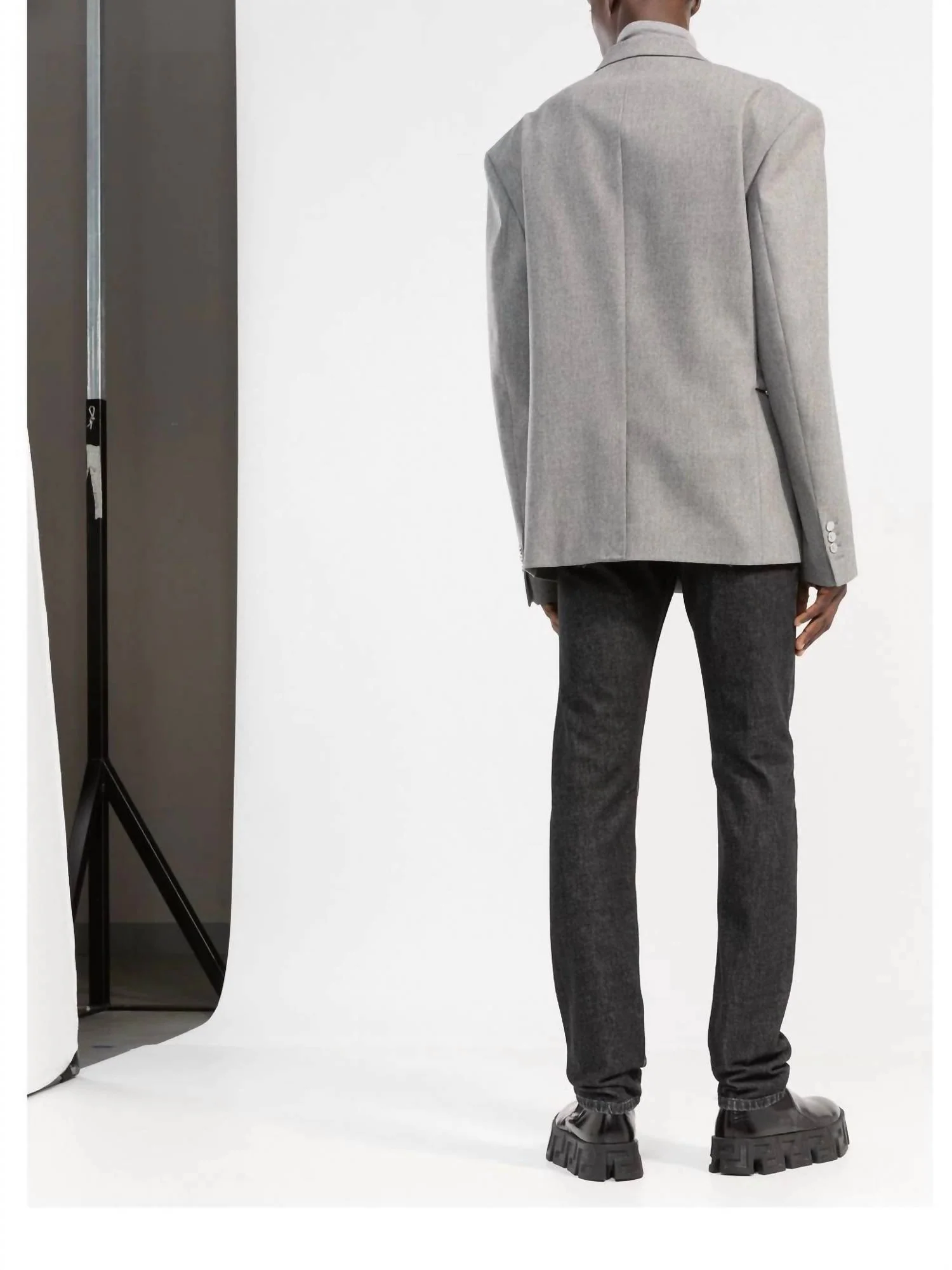 Medusa Pocket Jean In Black - Image 3
