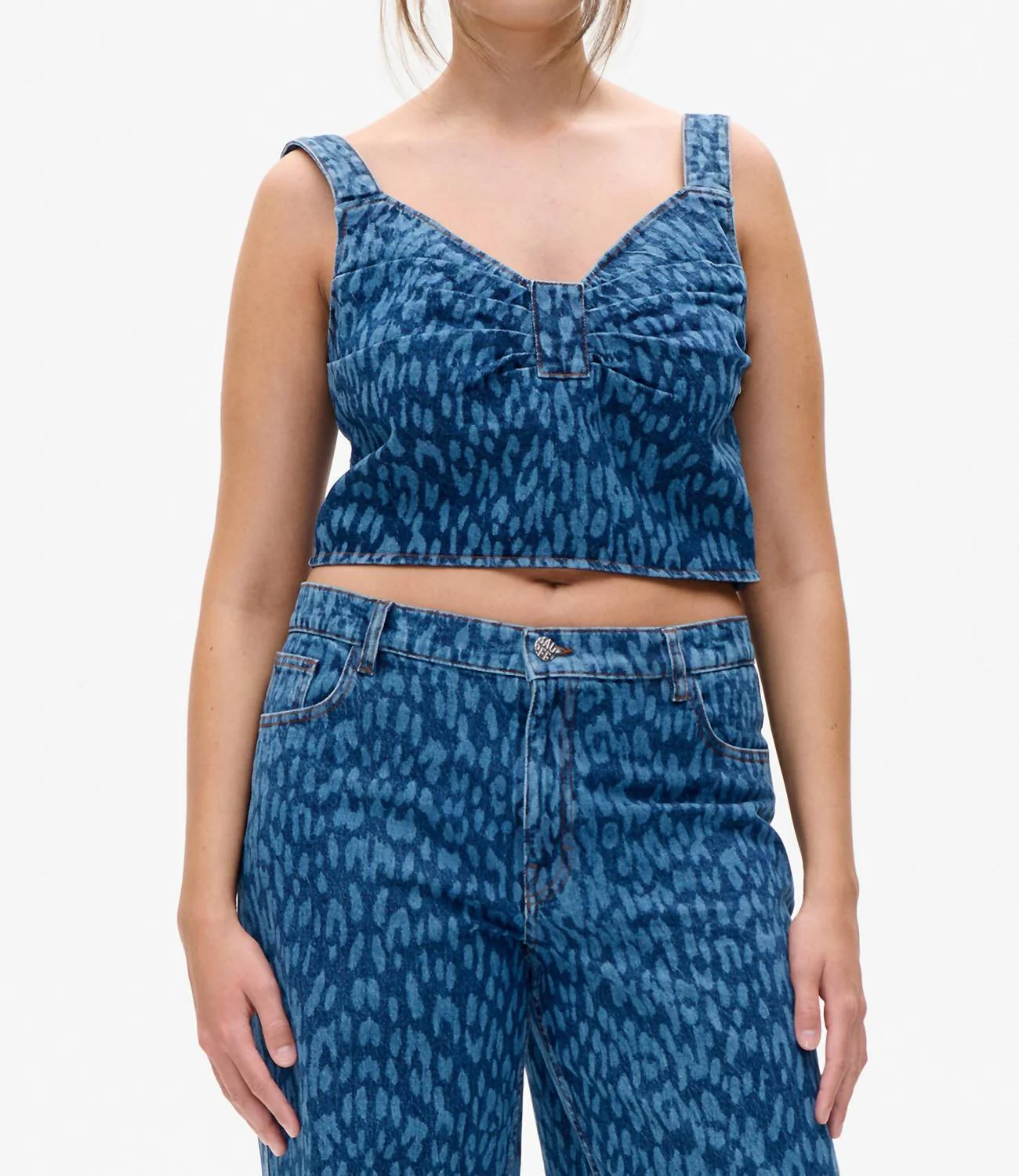Mekira Top In Blue Leo