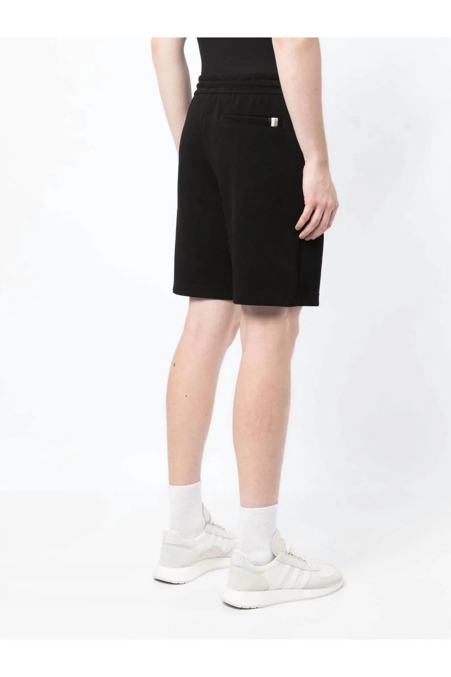 Men Lamson 94 Shorts In Black - Image 4