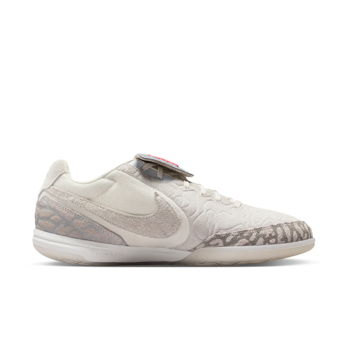 Men's Tiempo Streetgato SE Indoor/Court Low-Top Soccer Shoes - Image 3
