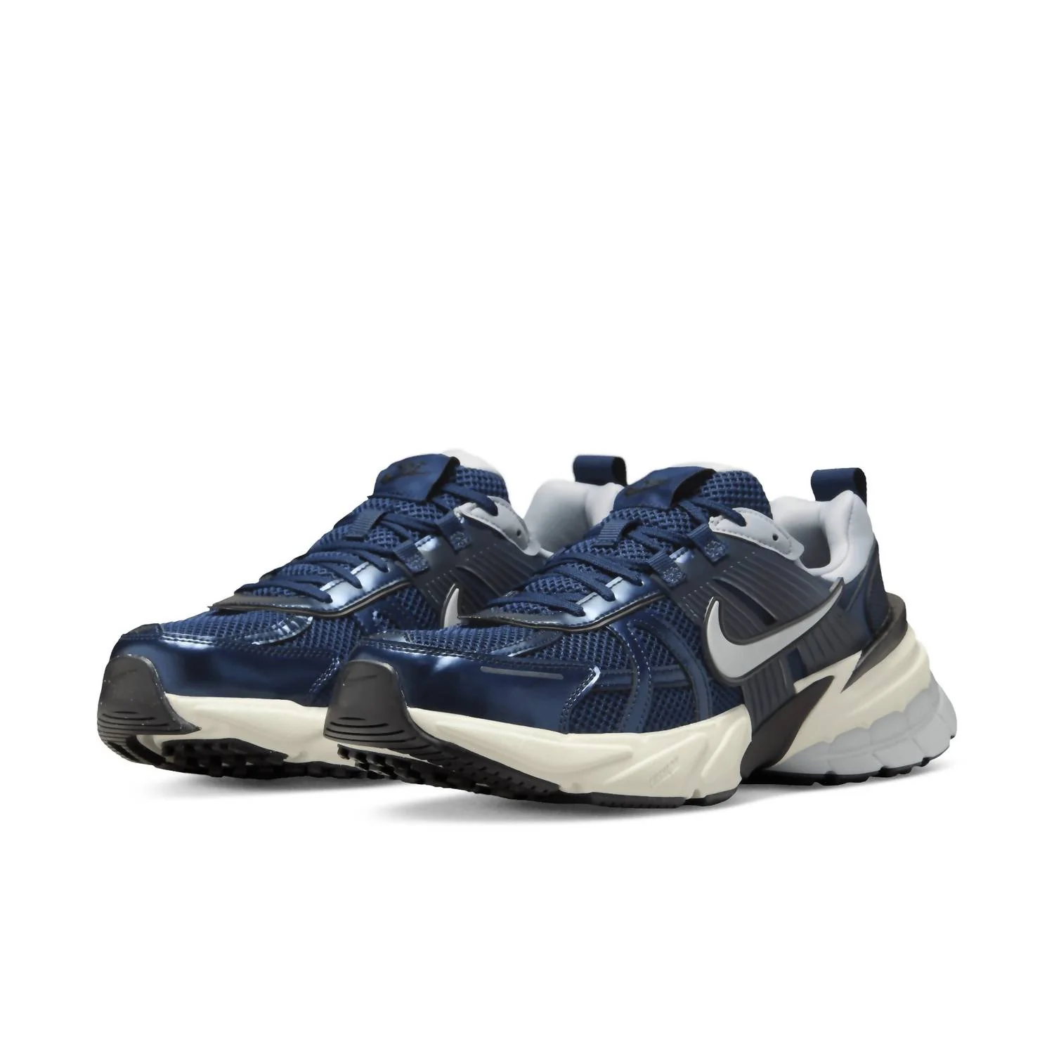 Men's V2K Run Obsidian Sneakers In Thunder Blue - Image 3