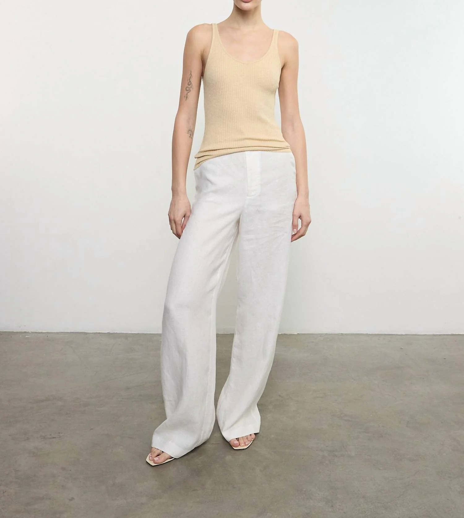 Military Rib Slim Tank In Blonde