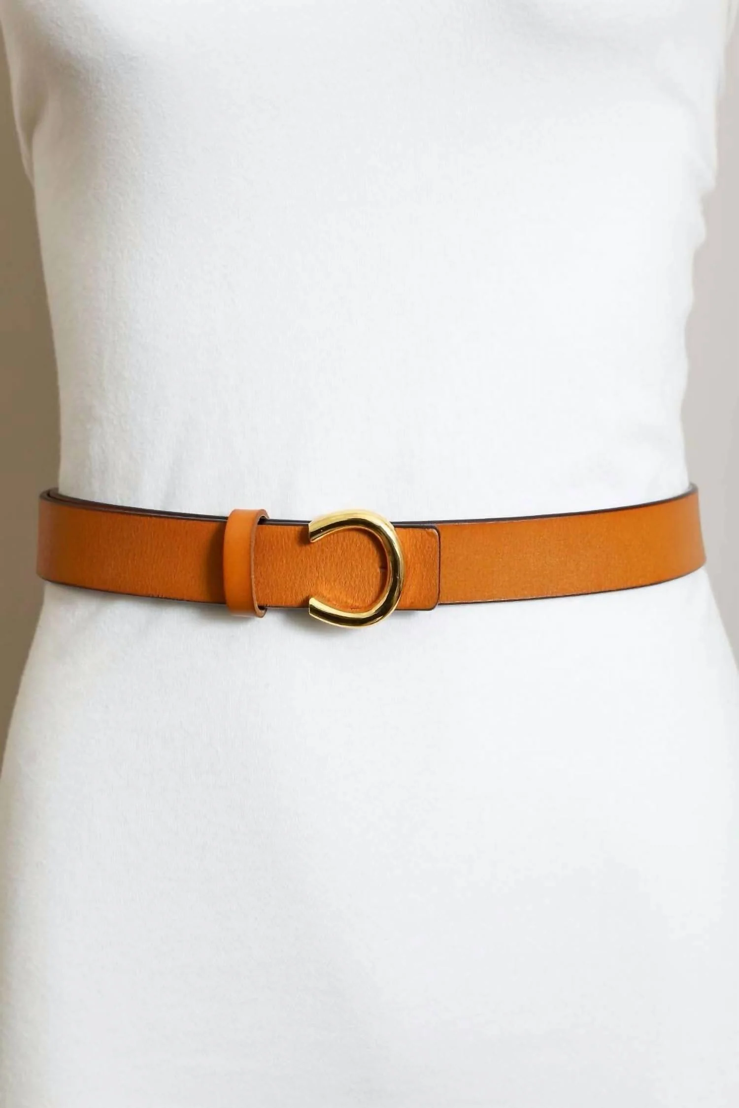 Minimalist Leather Horseshoe Belt In Camel - Image 2