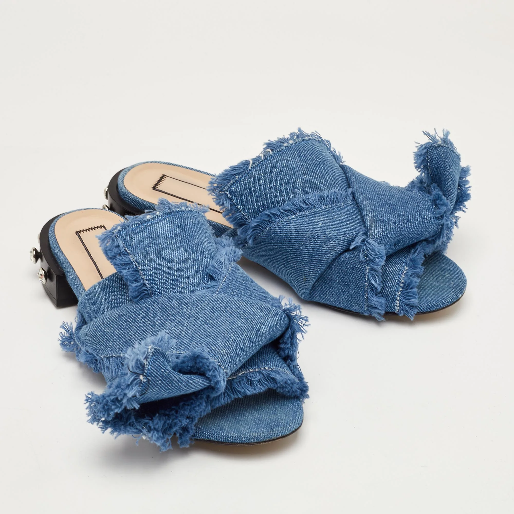 N21 - Image 4