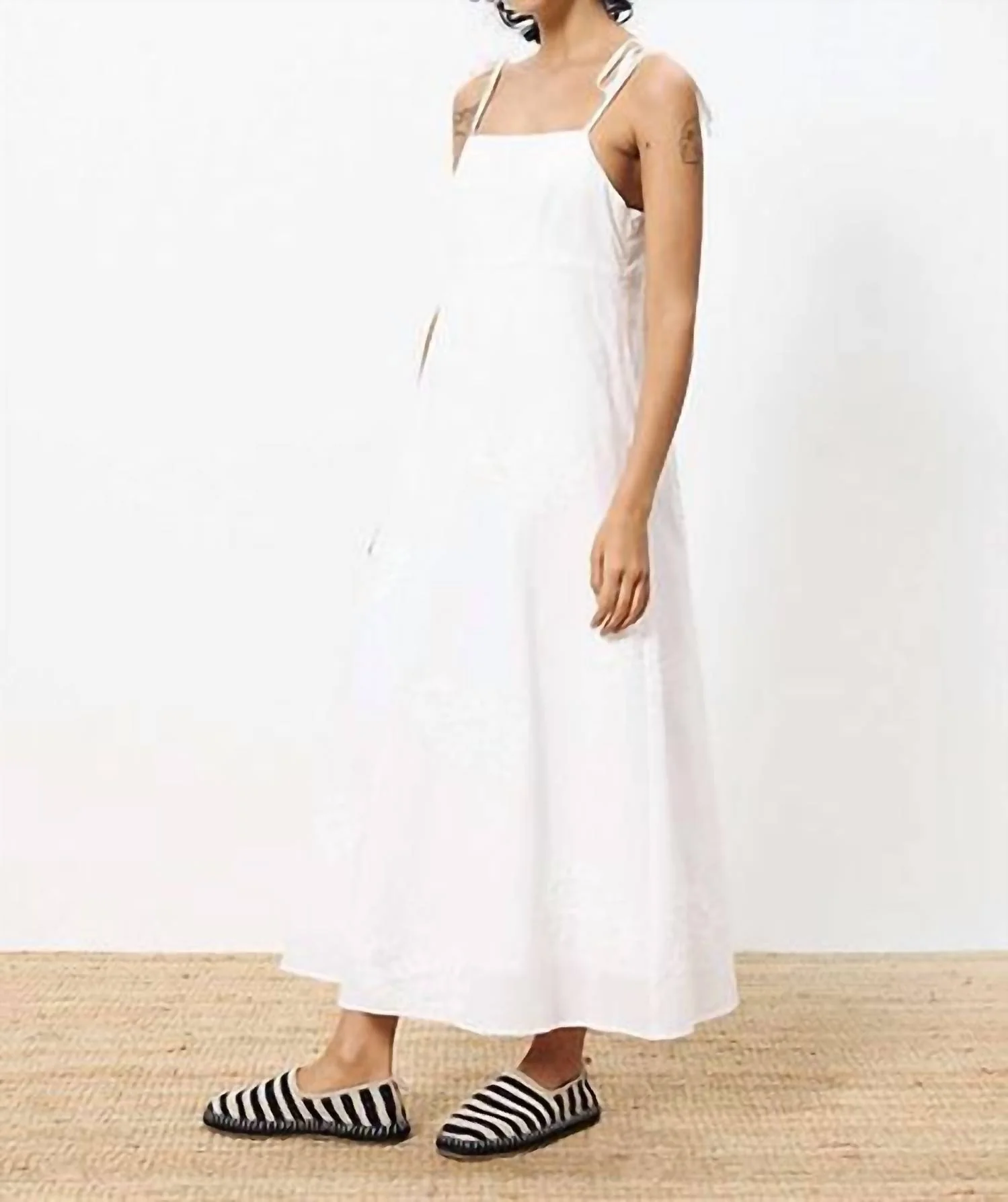 Nacera Dress In Blanc - Image 3