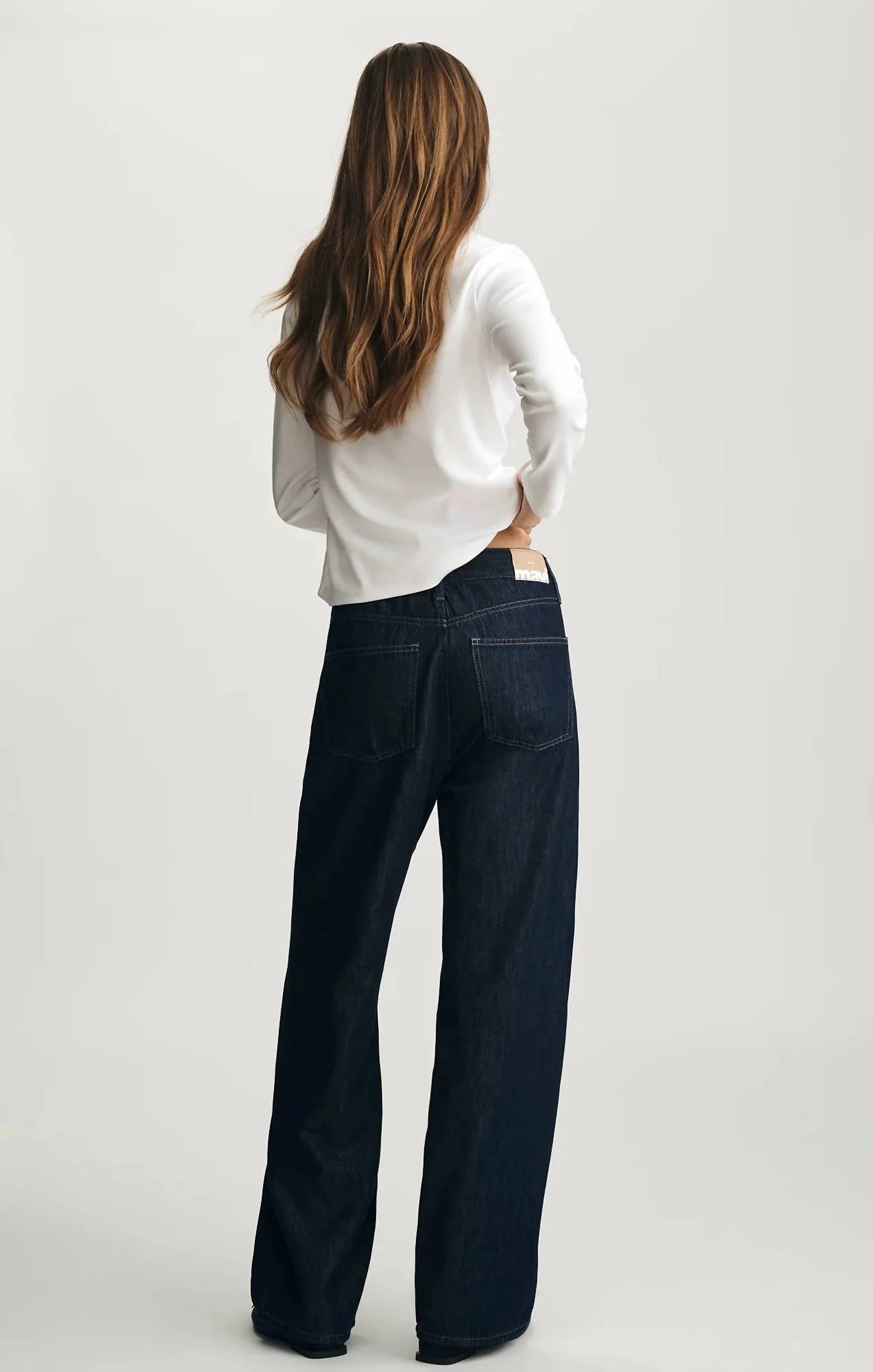 Nella Wide Leg Jeans In Dark Wash - Image 2