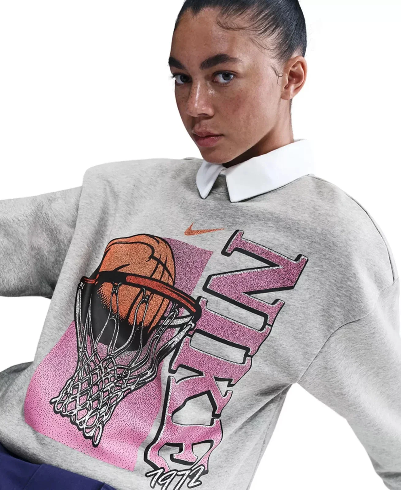 Nike Club T-Shirt Women's Gray Fleece Loose Fit Crew Neck Pullover DSGL7 - Image 2